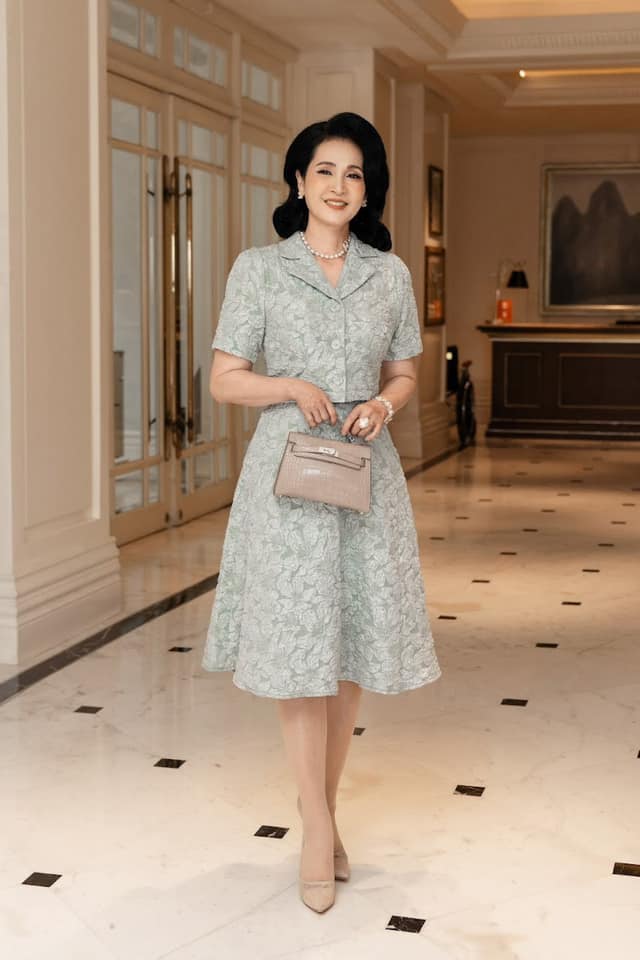 Thoát vai mẹ chồng ghê gớm trong 