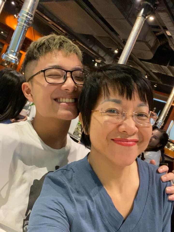 Vợ cũ NSND Công Lý nhắn tin than nhớ con trai nhưng nhận về phản ứng 