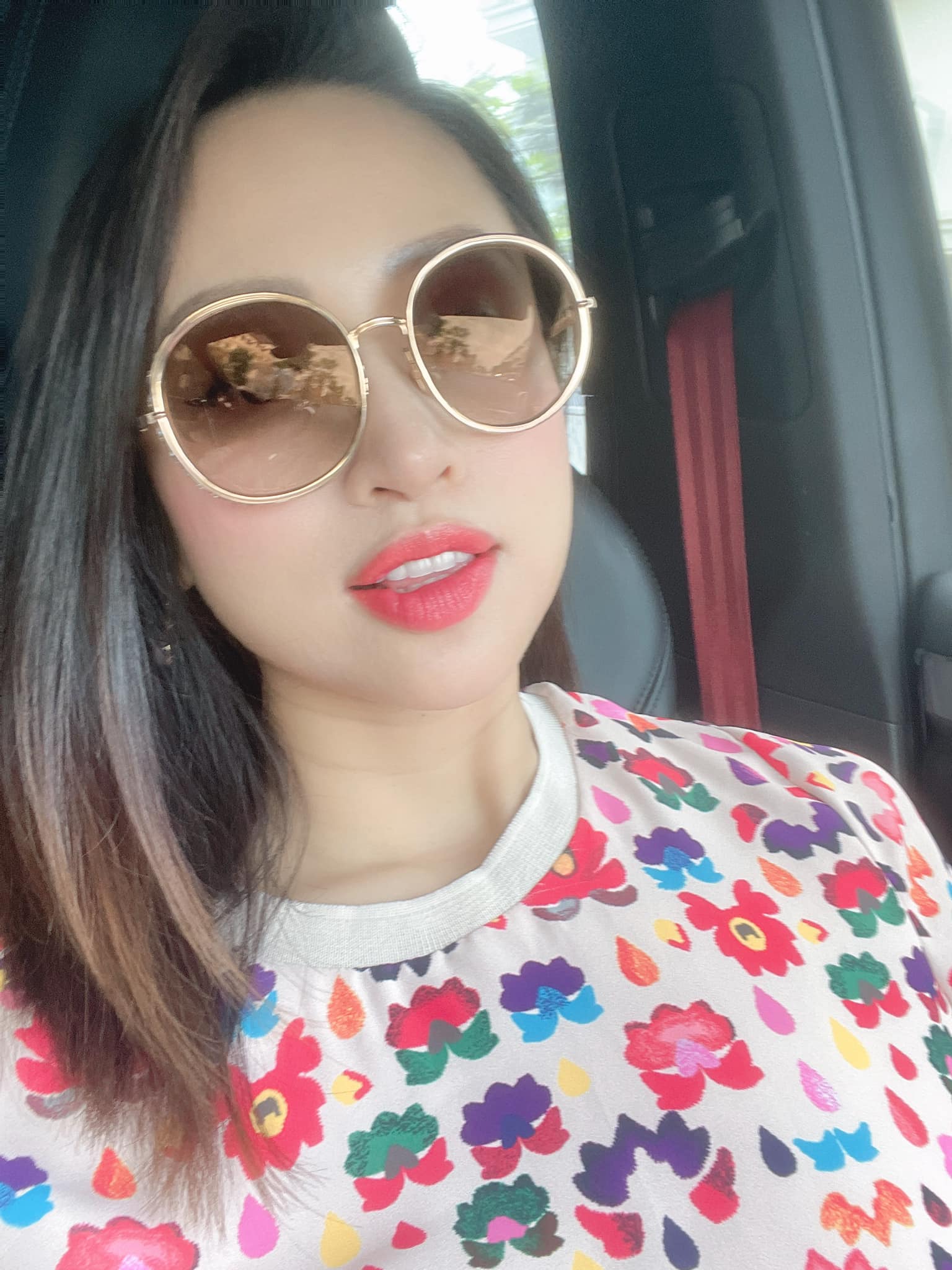 Hôm qua sao làm gì (28/5): - Ảnh 2