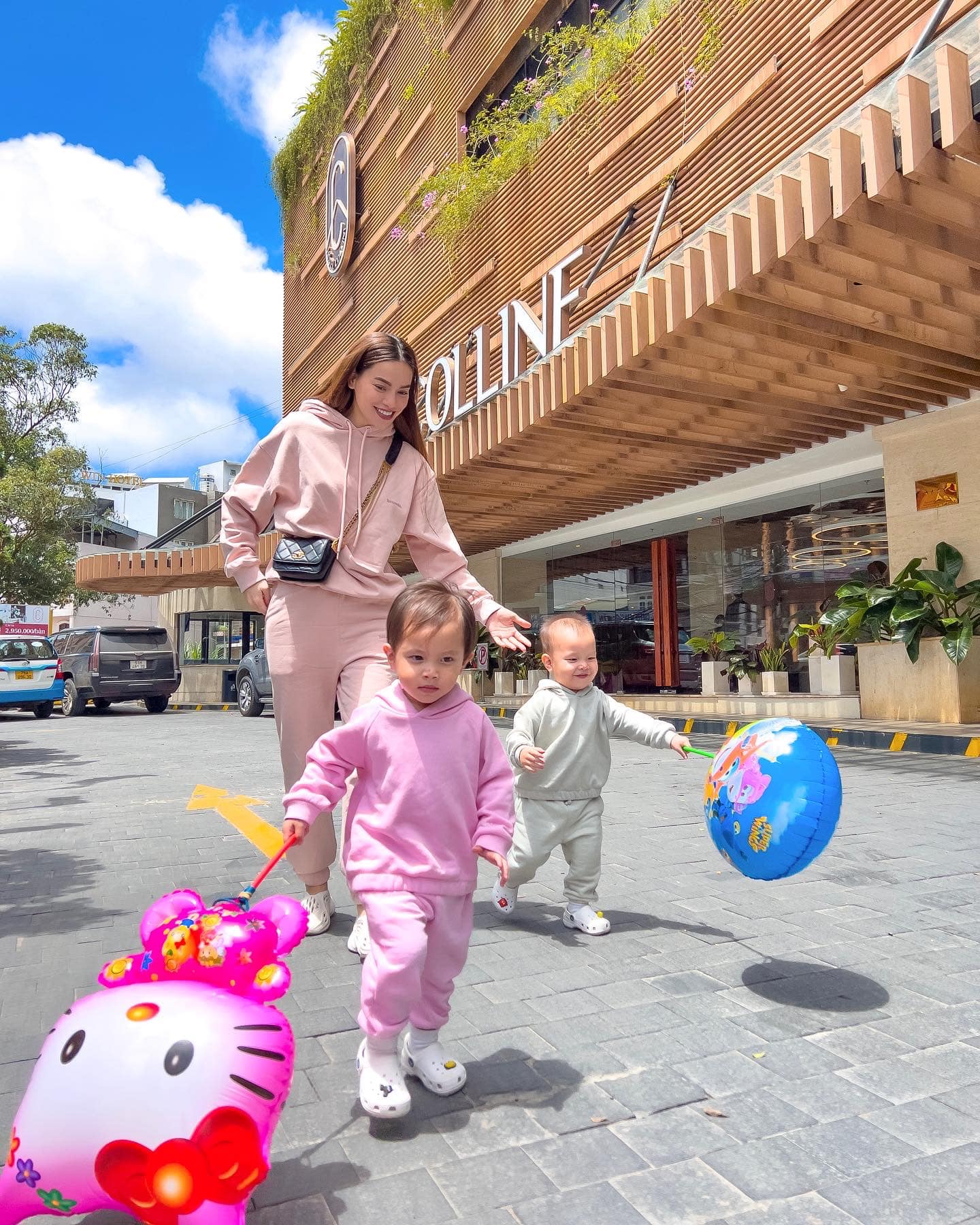 Hôm qua sao làm gì (28/5): - Ảnh 3