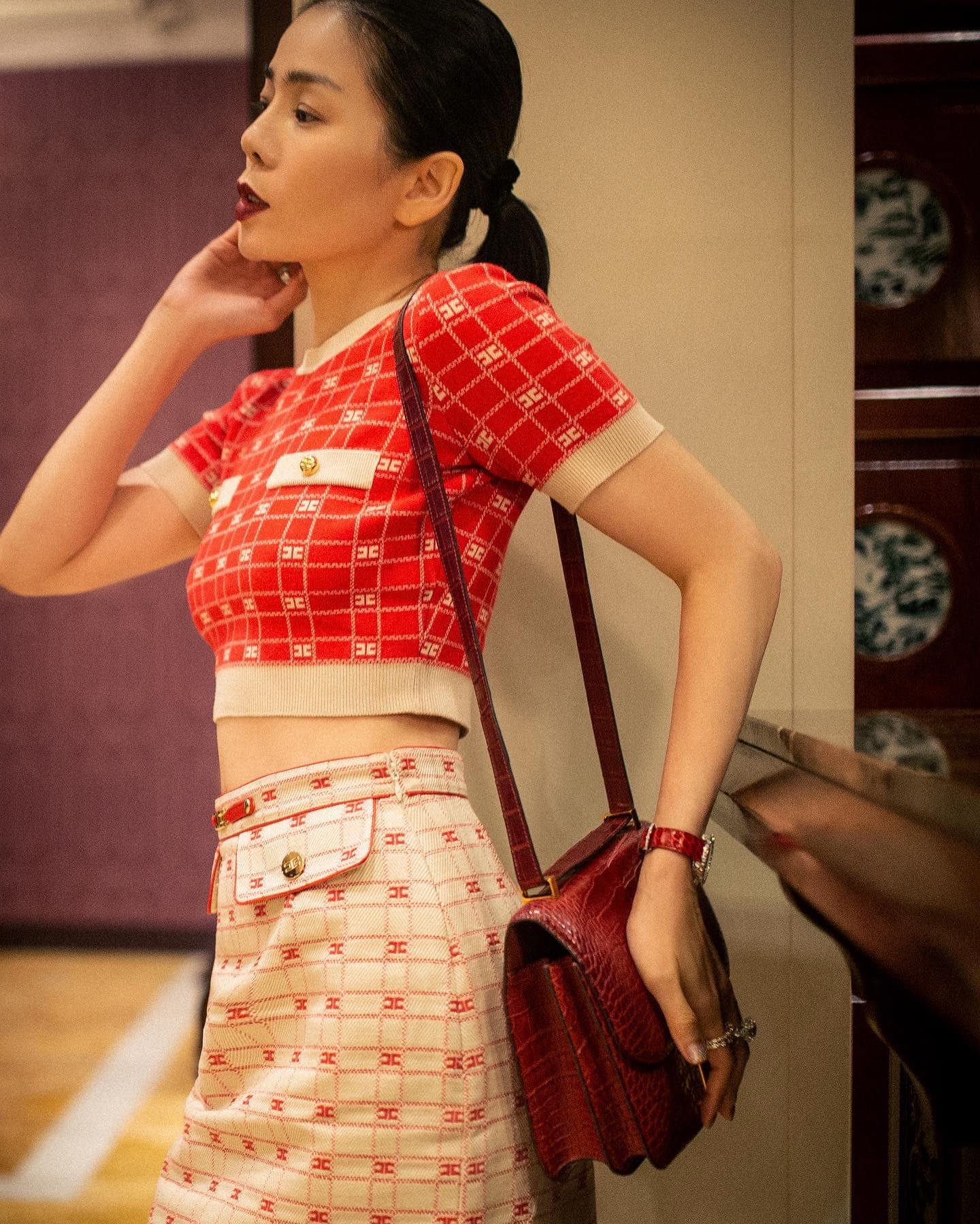 Hôm qua sao làm gì (28/5): - Ảnh 5