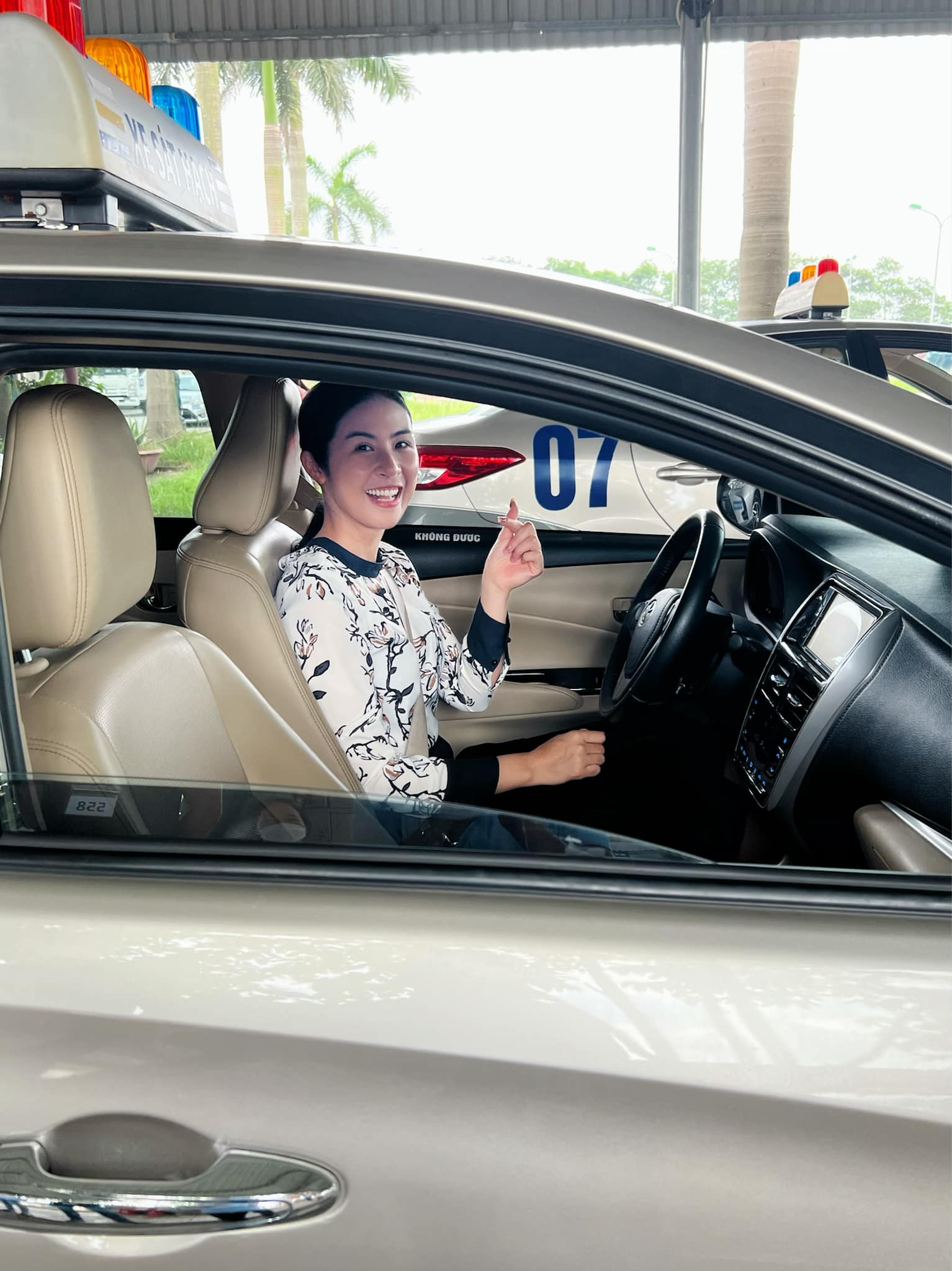 Hôm qua sao làm gì (30/5): - Ảnh 7