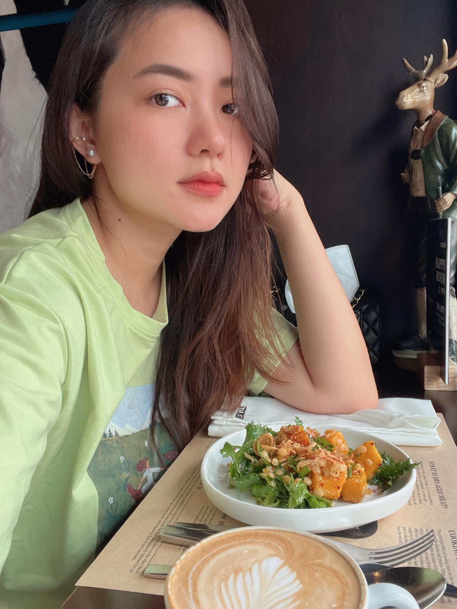 Hôm qua sao làm gì (30/5): - Ảnh 9