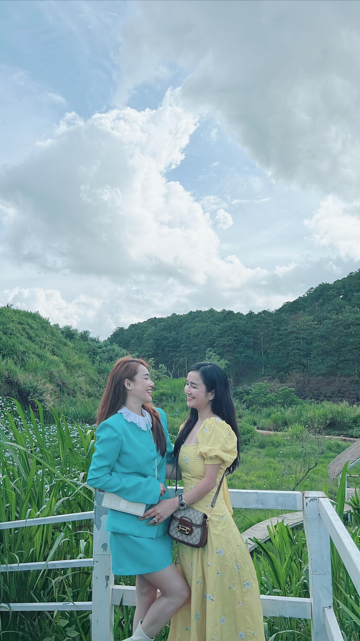 Hôm qua sao làm gì (31/5) - Ảnh 9