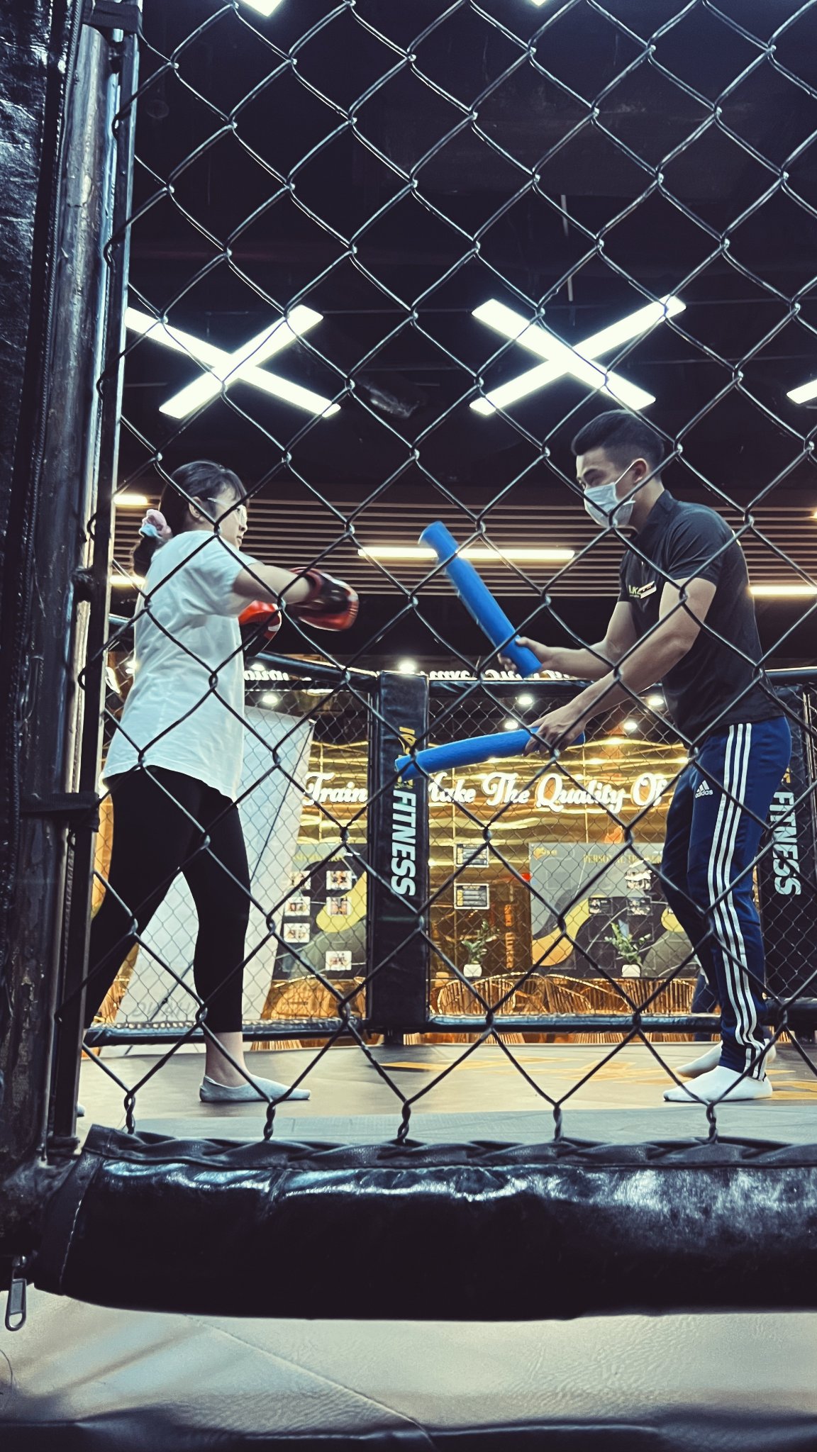 Hôm qua sao làm gì (1/6): - Ảnh 10