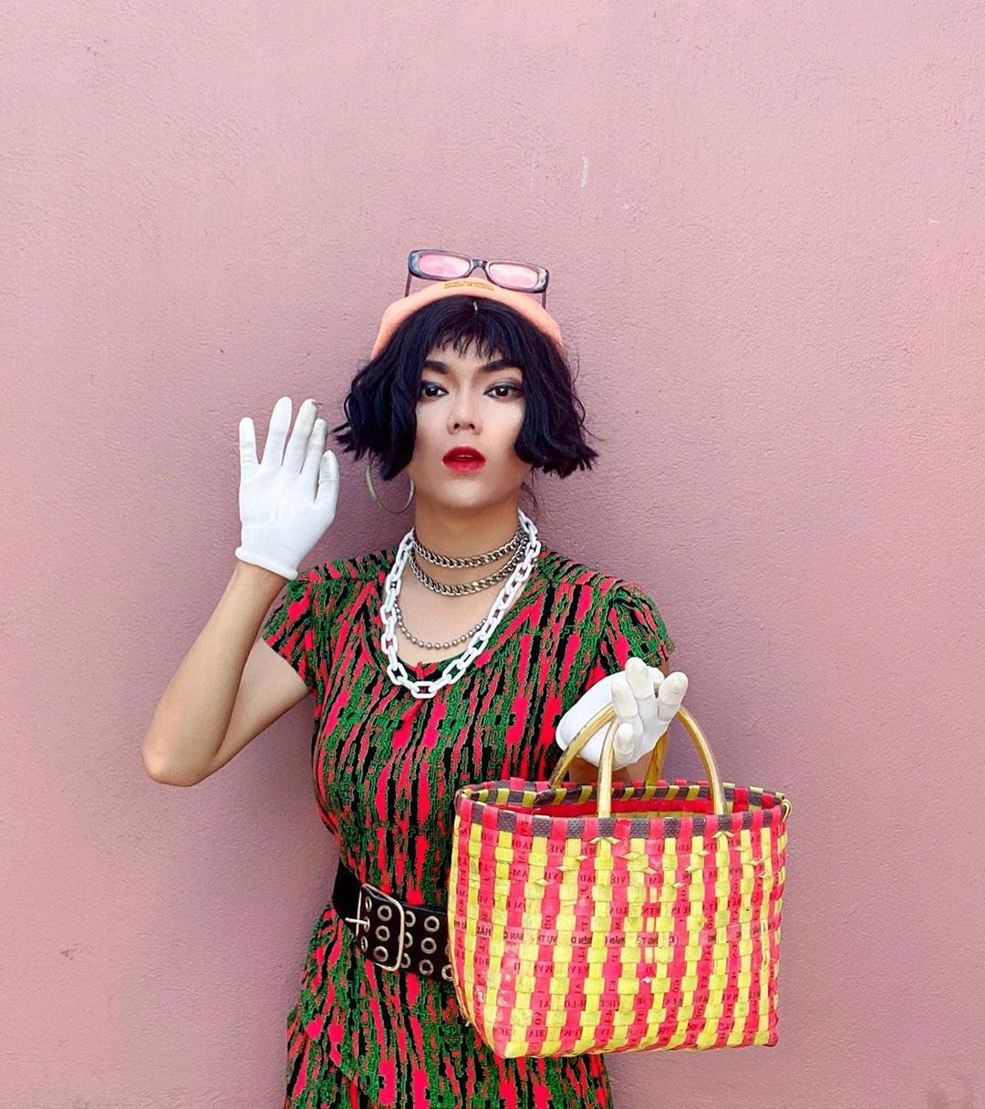 Phạm Thoại là ai? 