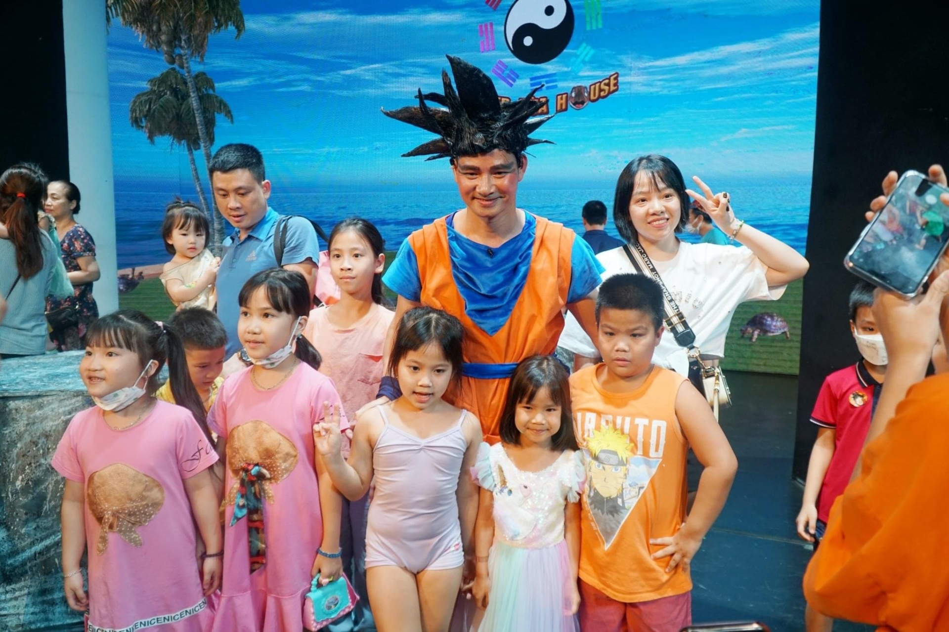 Đi diễn vất vả, NSƯT Xuân Bắc vui mừng vì được ăn cơm canh nguội vợ nấu - Ảnh 3