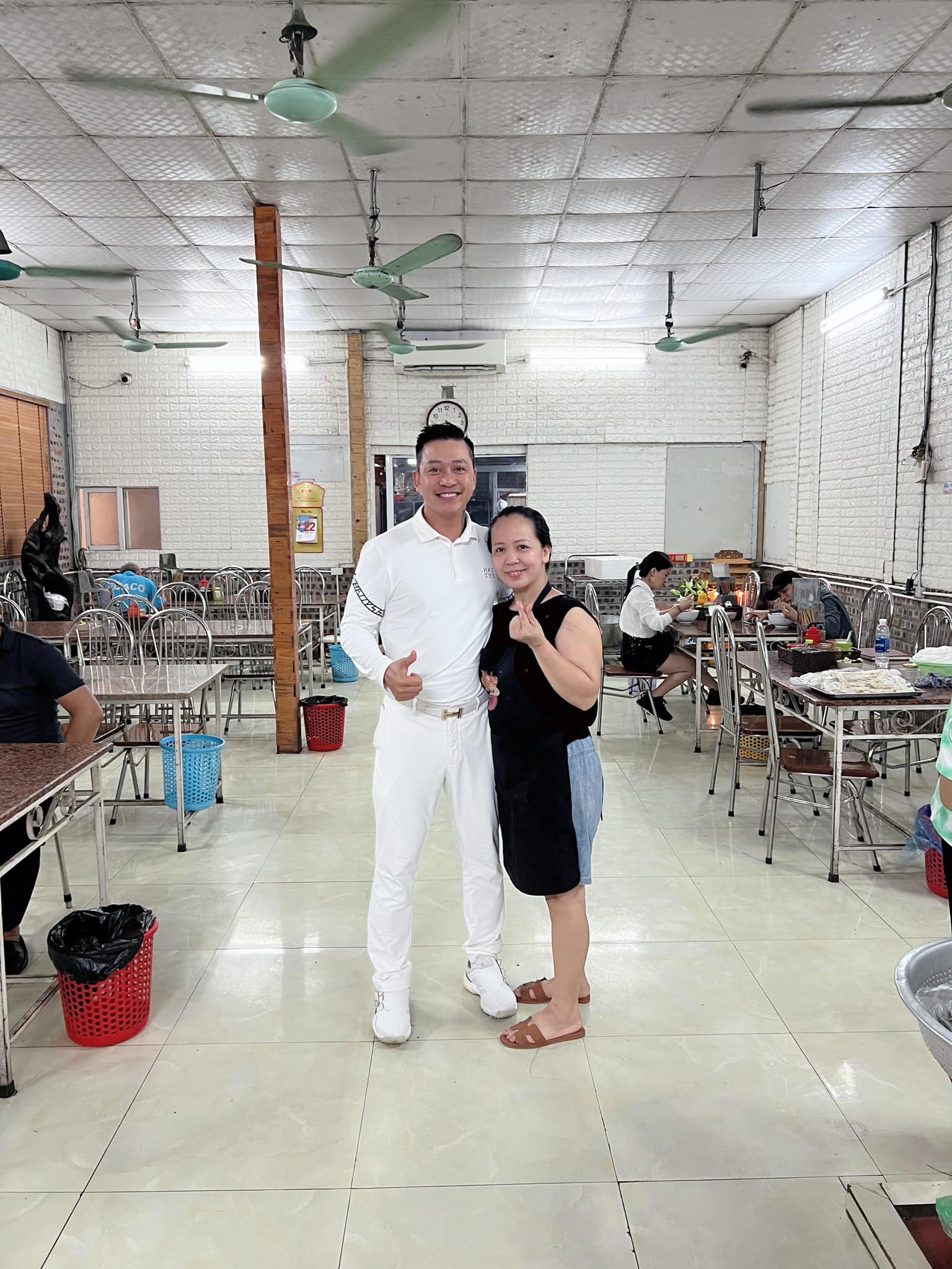 Hôm qua sao làm gì (2/6) - Ảnh 3