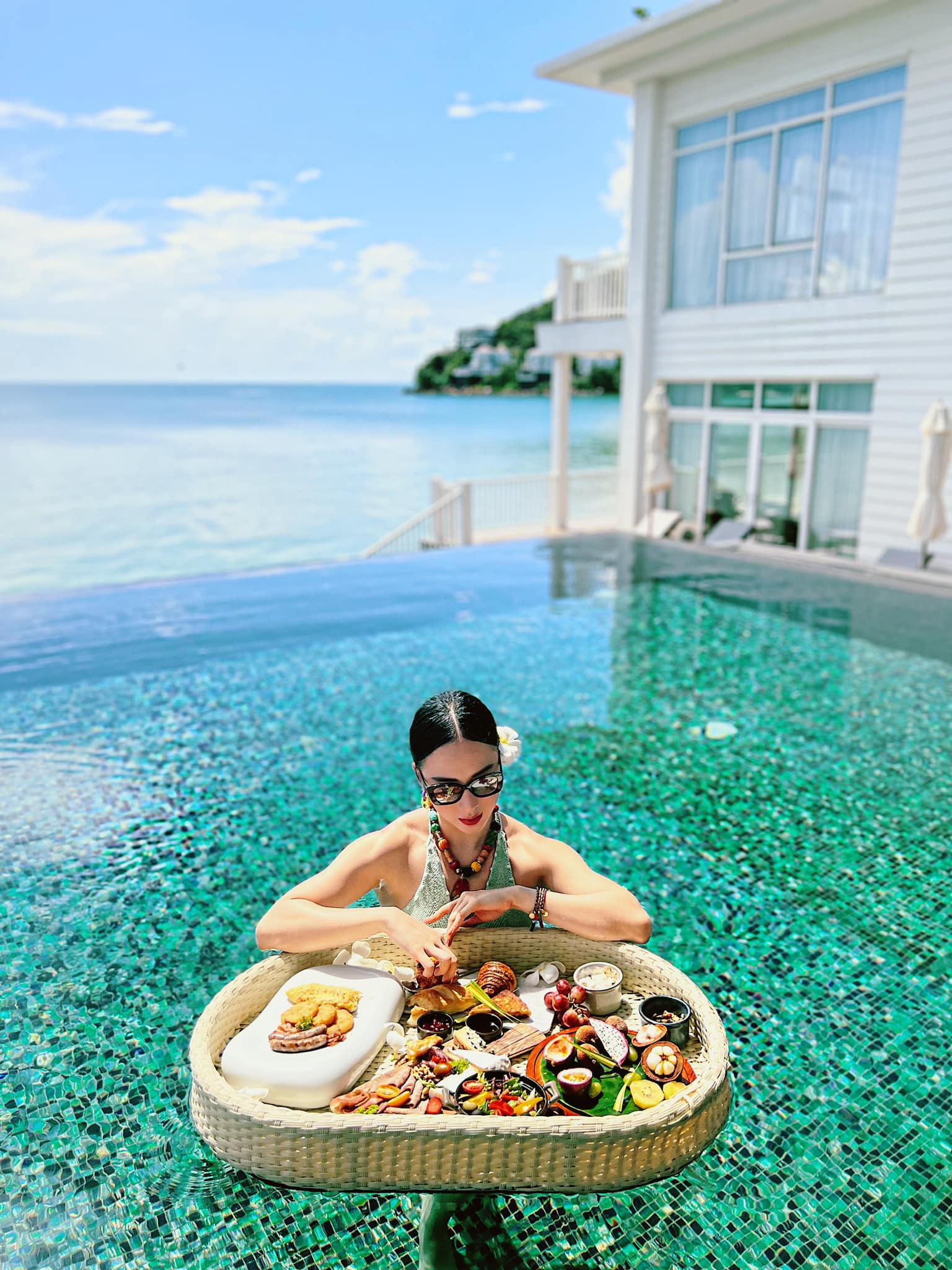 Hôm qua sao làm gì (3/6) - Ảnh 1