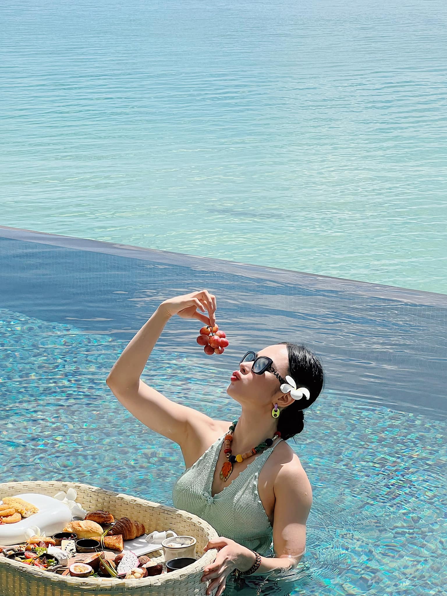 Hôm qua sao làm gì (3/6) - Ảnh 3