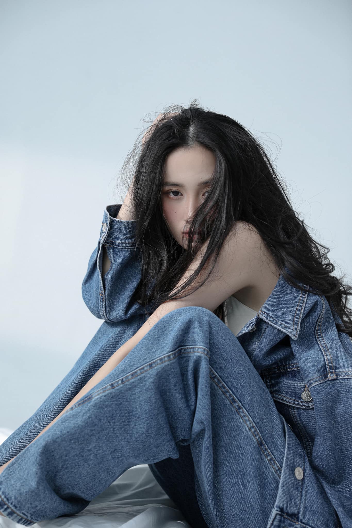 Hôm qua sao làm gì (4/6): Jun Vũ tung bộ ảnh nội y mừng tuổi mới - Ảnh 3