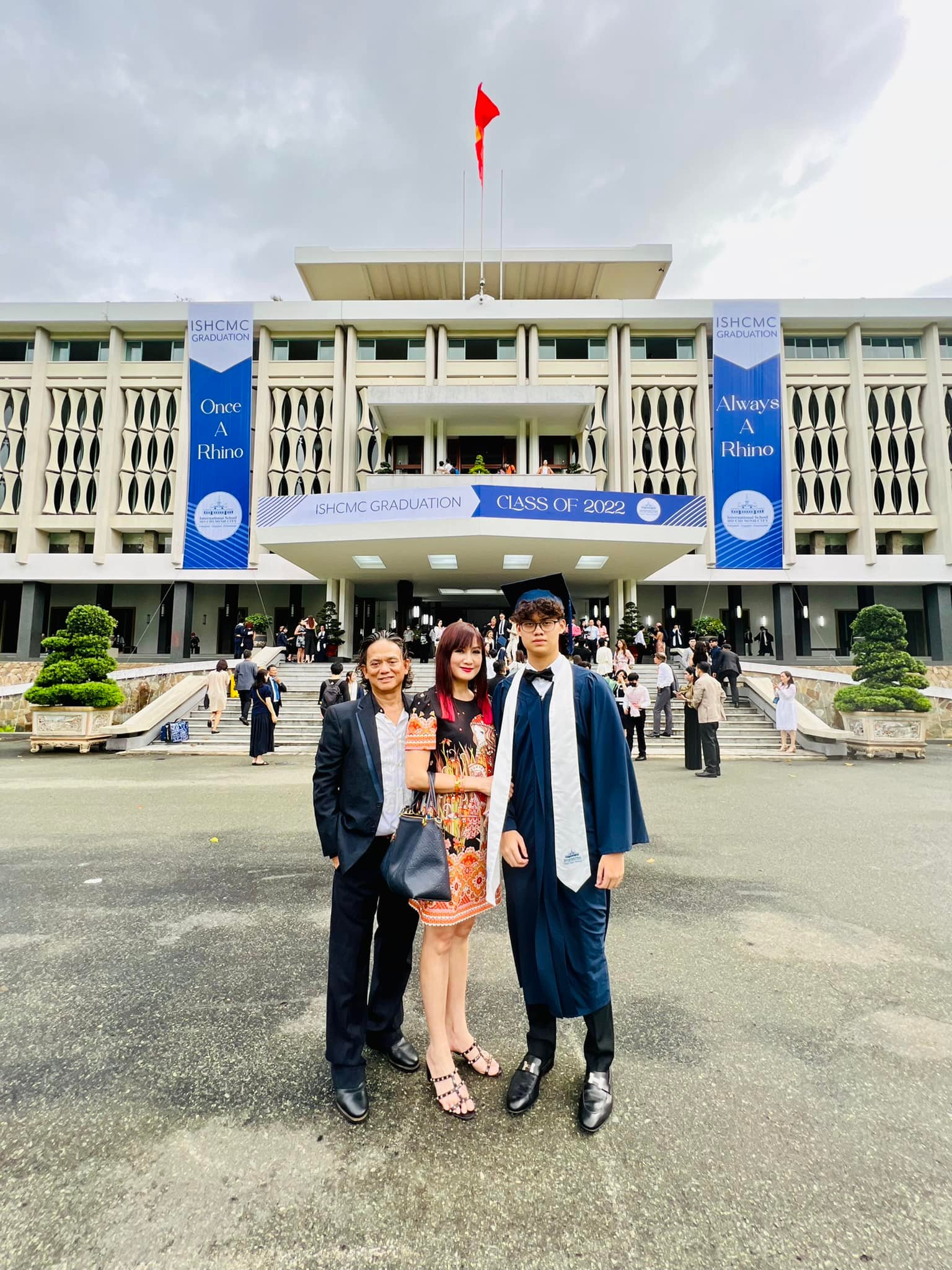 Hôm qua sao làm gì (5/6): - Ảnh 3