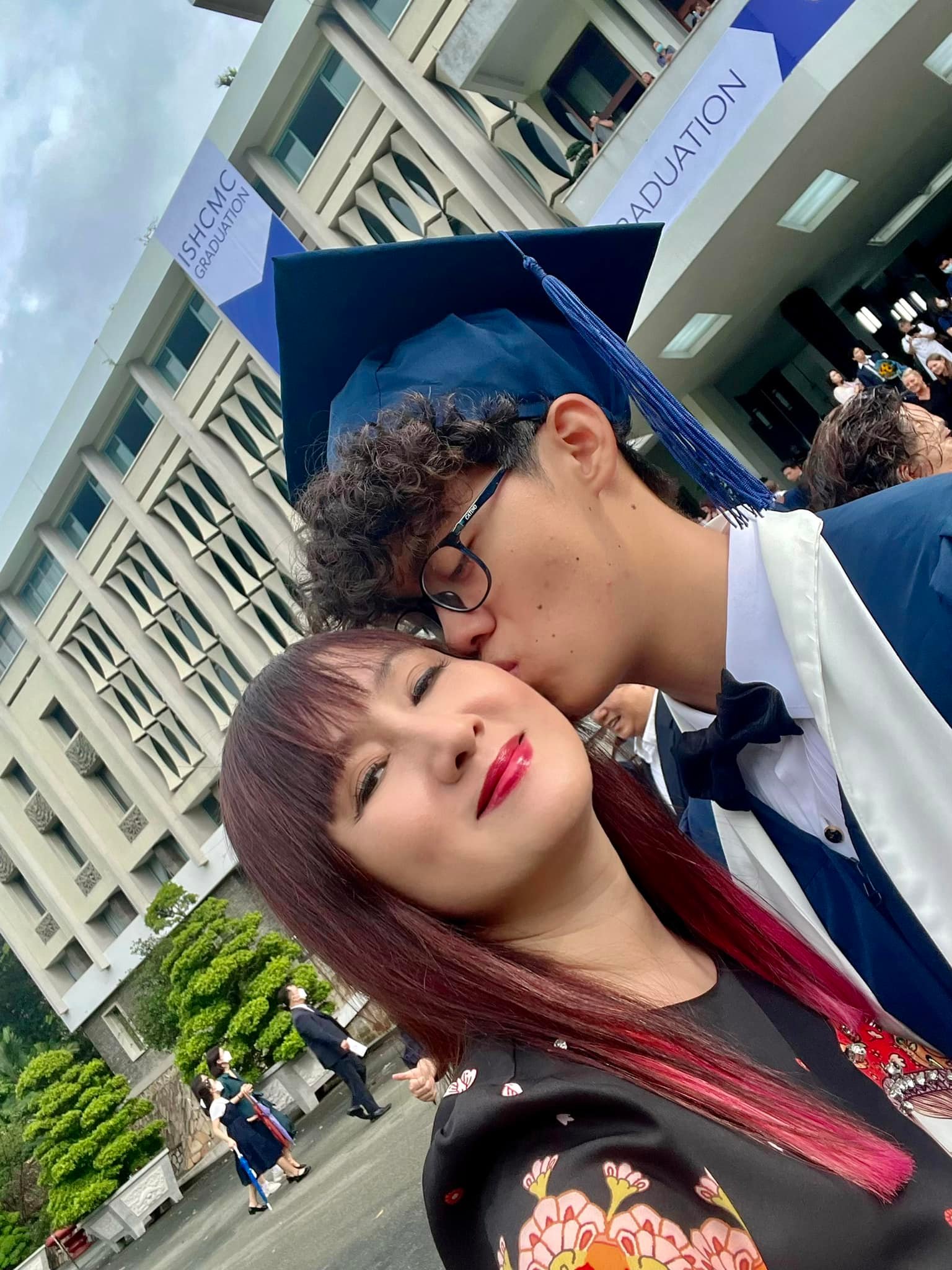 Hôm qua sao làm gì (5/6): - Ảnh 8