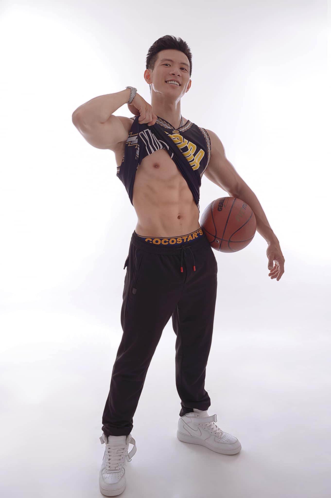 Siêu mẫu - Ảnh 7