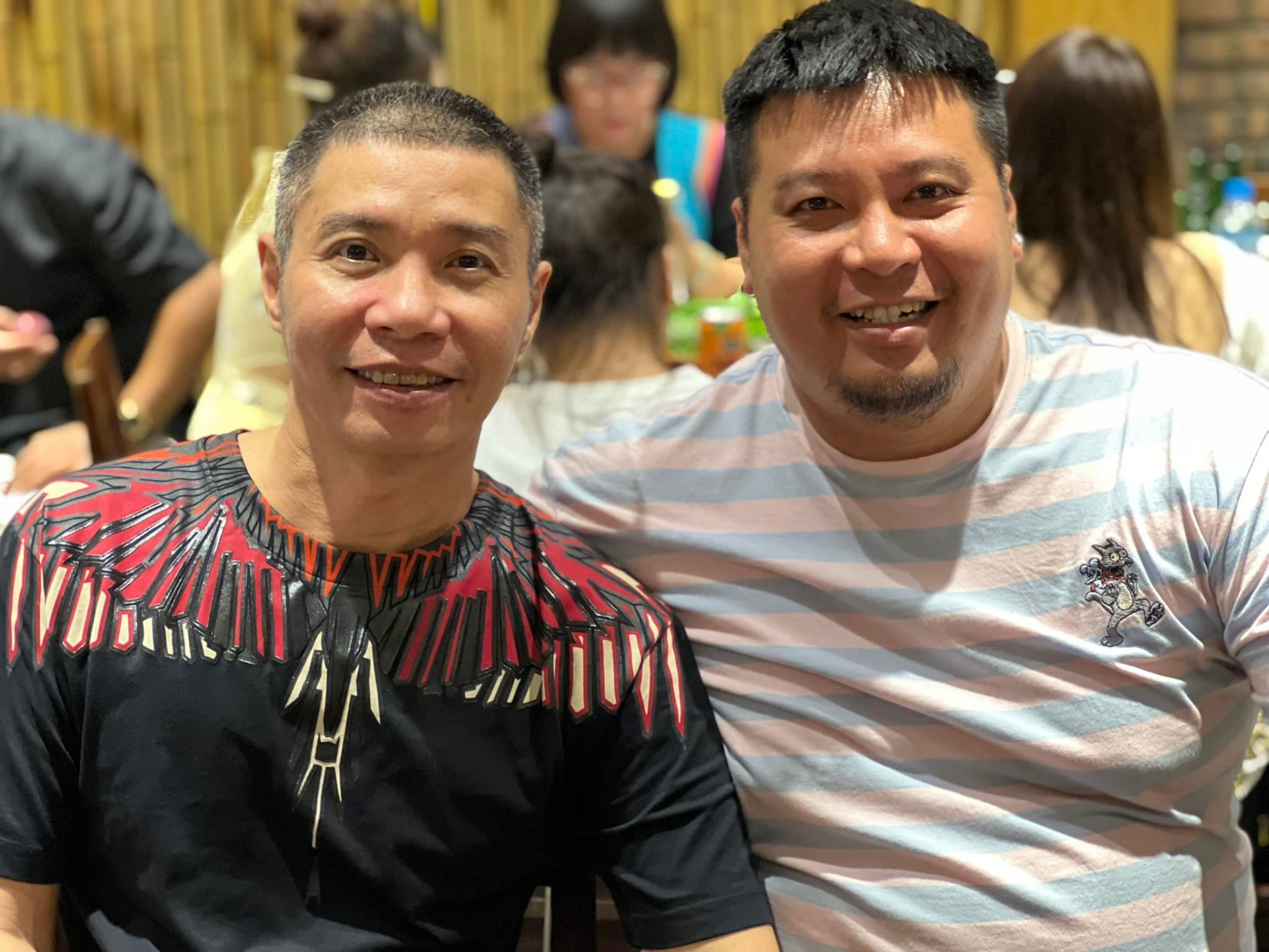 Bà xã Công Lý xúc động tâm sự khi chồng lần đầu được đi off đoàn phim sau tai nạn - Ảnh 2