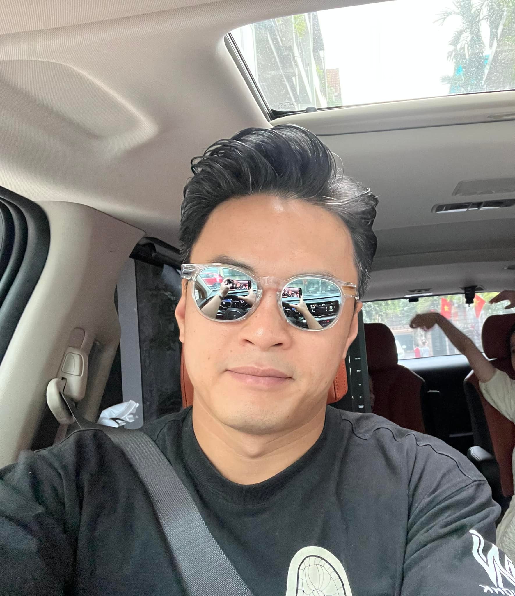 Hồng Đăng là ai? Soái ca VFC hôn nhân hạnh phúc bên vợ 