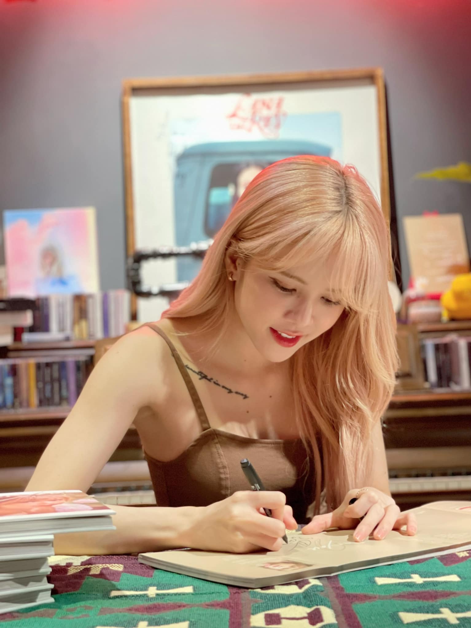 Tin Giải trí 8/6: - Ảnh 1