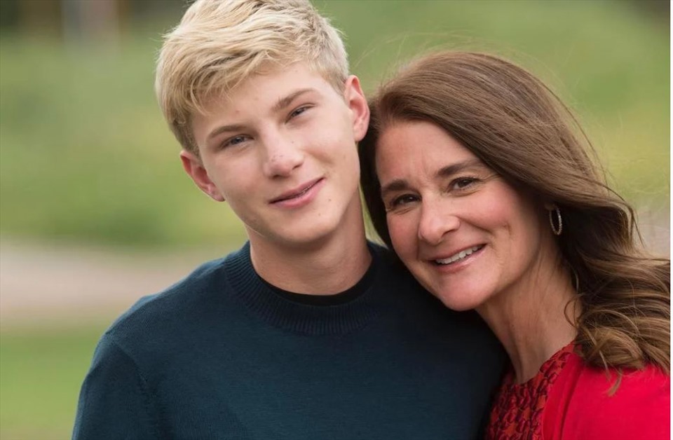 Con trai duy nhất của tỷ phú Bill Gates tốt nghiệp đại học - Ảnh 4