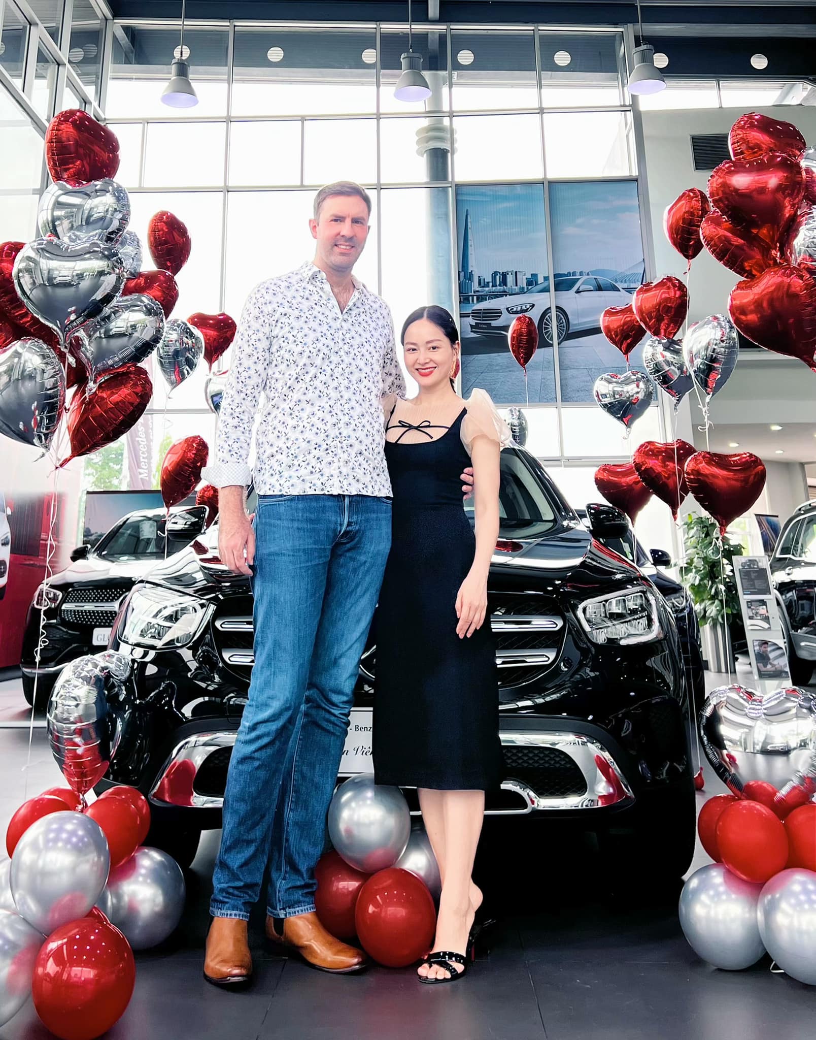 Lan Phương tậu xe hơi Mercedes tiền tỷ vì chồng 