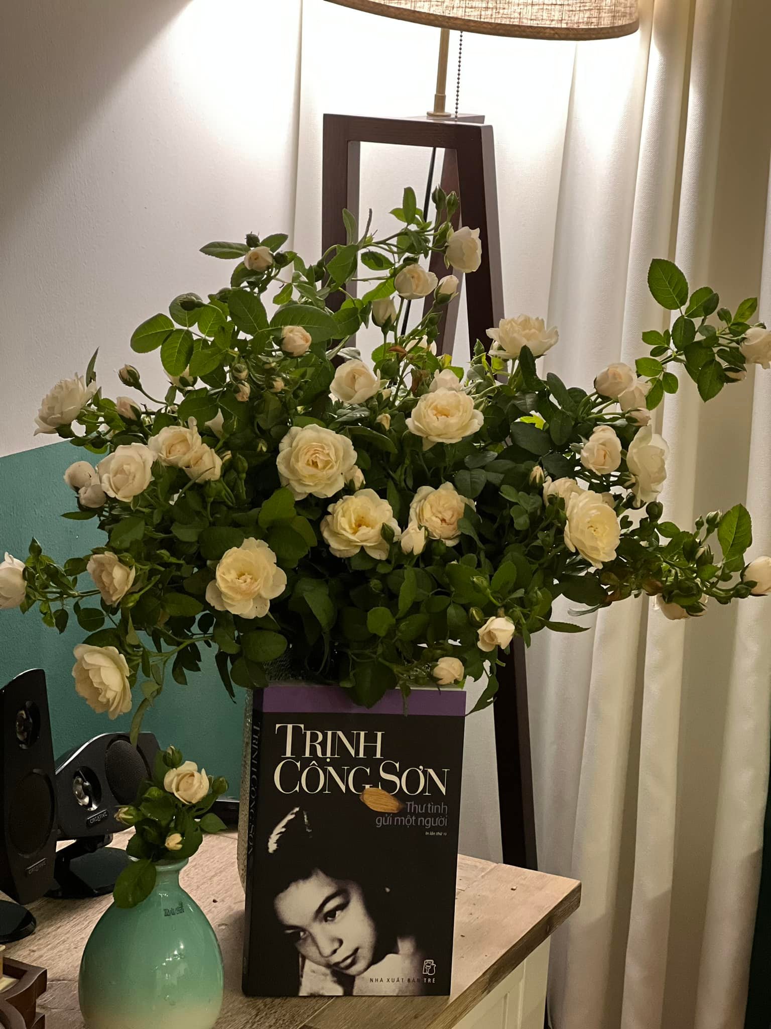 MC Phí Linh hạnh phúc khoe quà lãng mạn chồng tặng dịp 3 năm cưới - Ảnh 5