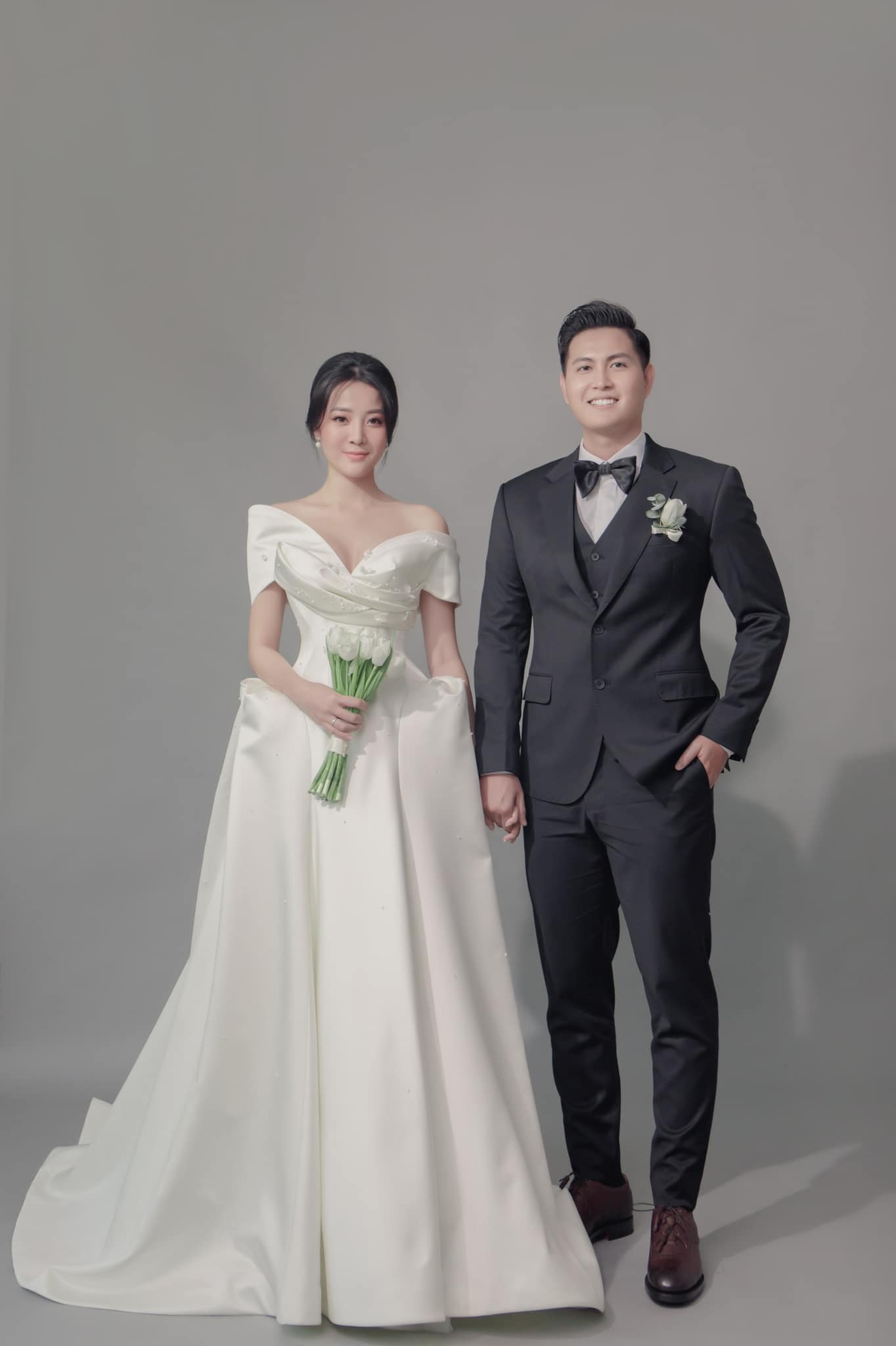 Karen Nguyễn công khai ảnh bụng bầu to vượt mặt trong ngày cưới - Ảnh 2