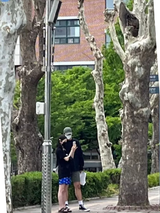 Han So Hee bị bắt gặp hẹn hò Song Kang  - Ảnh 4