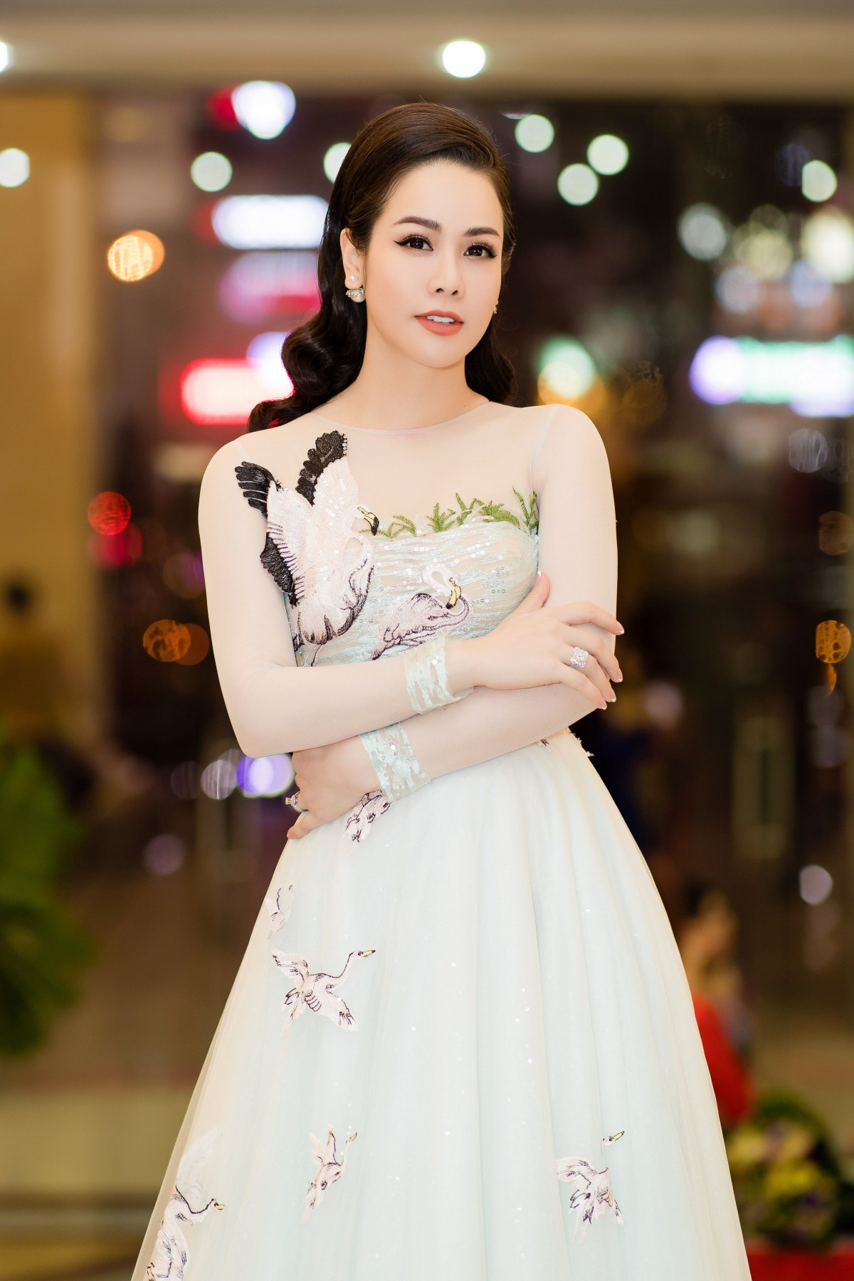 Nhật Kim Anh là ai? - Ảnh 16