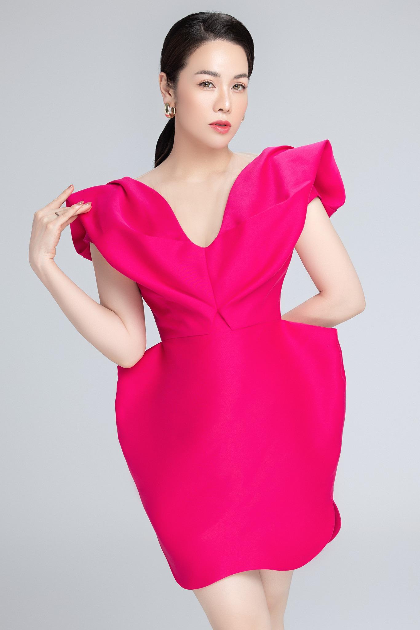 Nhật Kim Anh là ai? - Ảnh 17