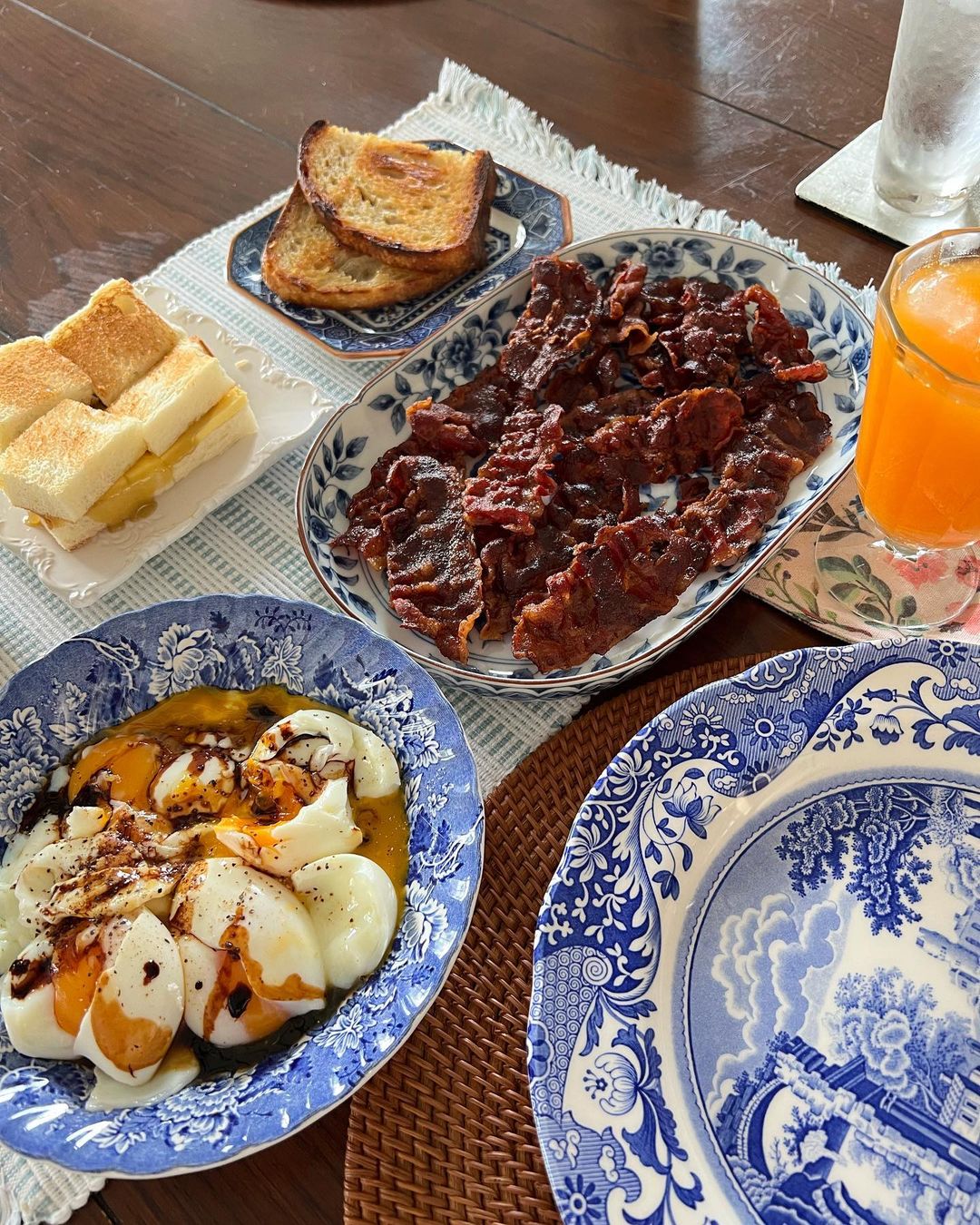 Ông xã Hà Tăng hạnh phúc trước thư tay của các con và bữa ăn thịnh soạn vợ nấu nhân Ngày của Cha - Ảnh 1