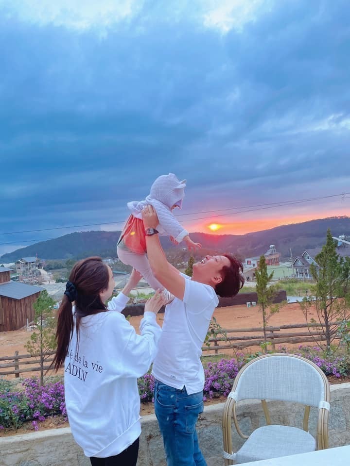 Nhã Phương đăng clip Trường Giang tự tay trang trí phòng lung linh cho con gái đầu lòng - Ảnh 6