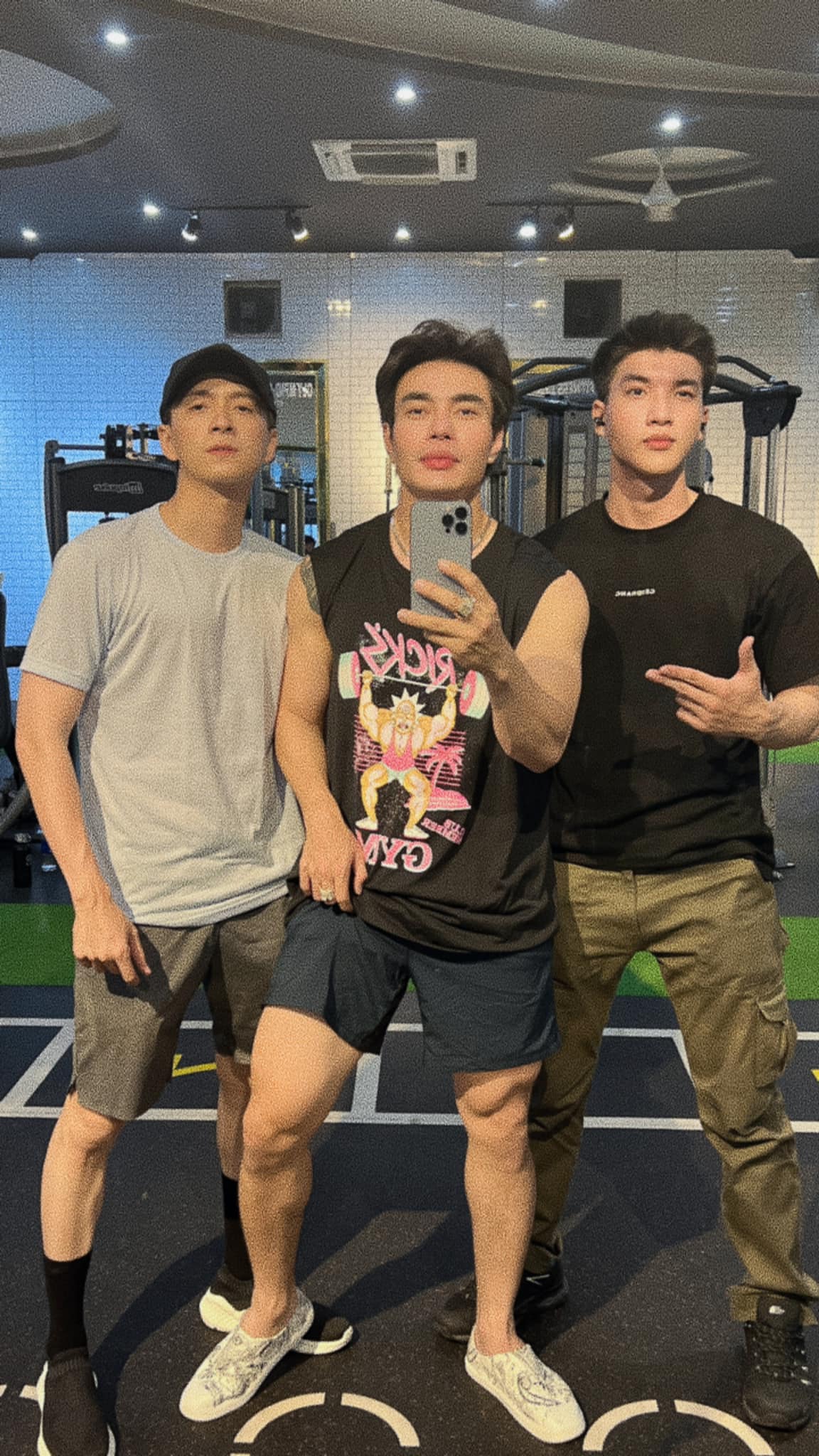 Tin Giải Trí 20/6: - Ảnh 8