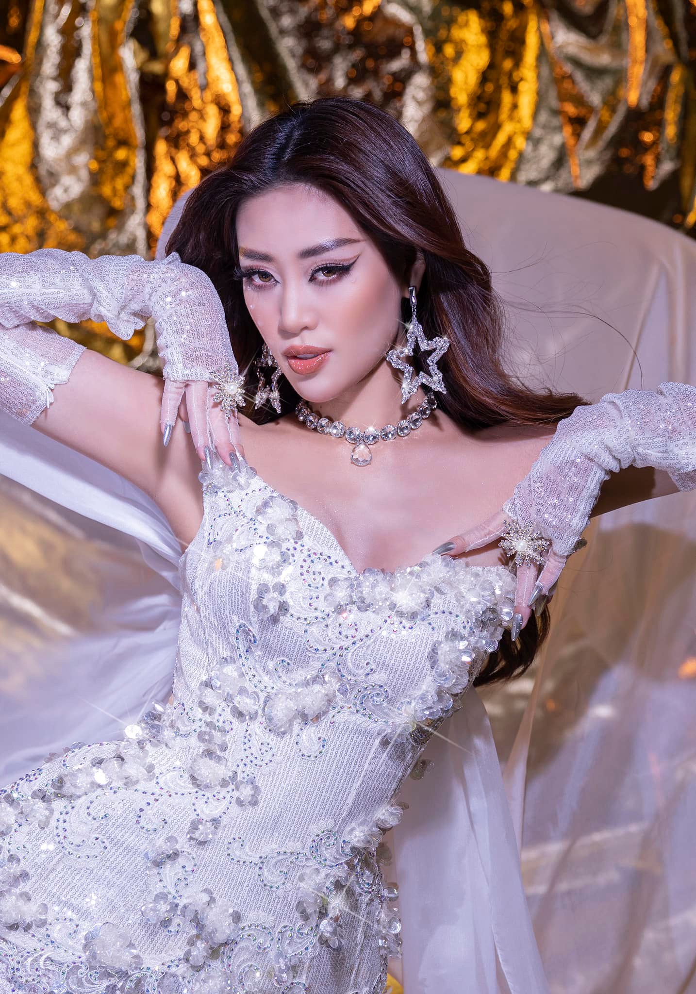 Tin Giải Trí 21/6: - Ảnh 1