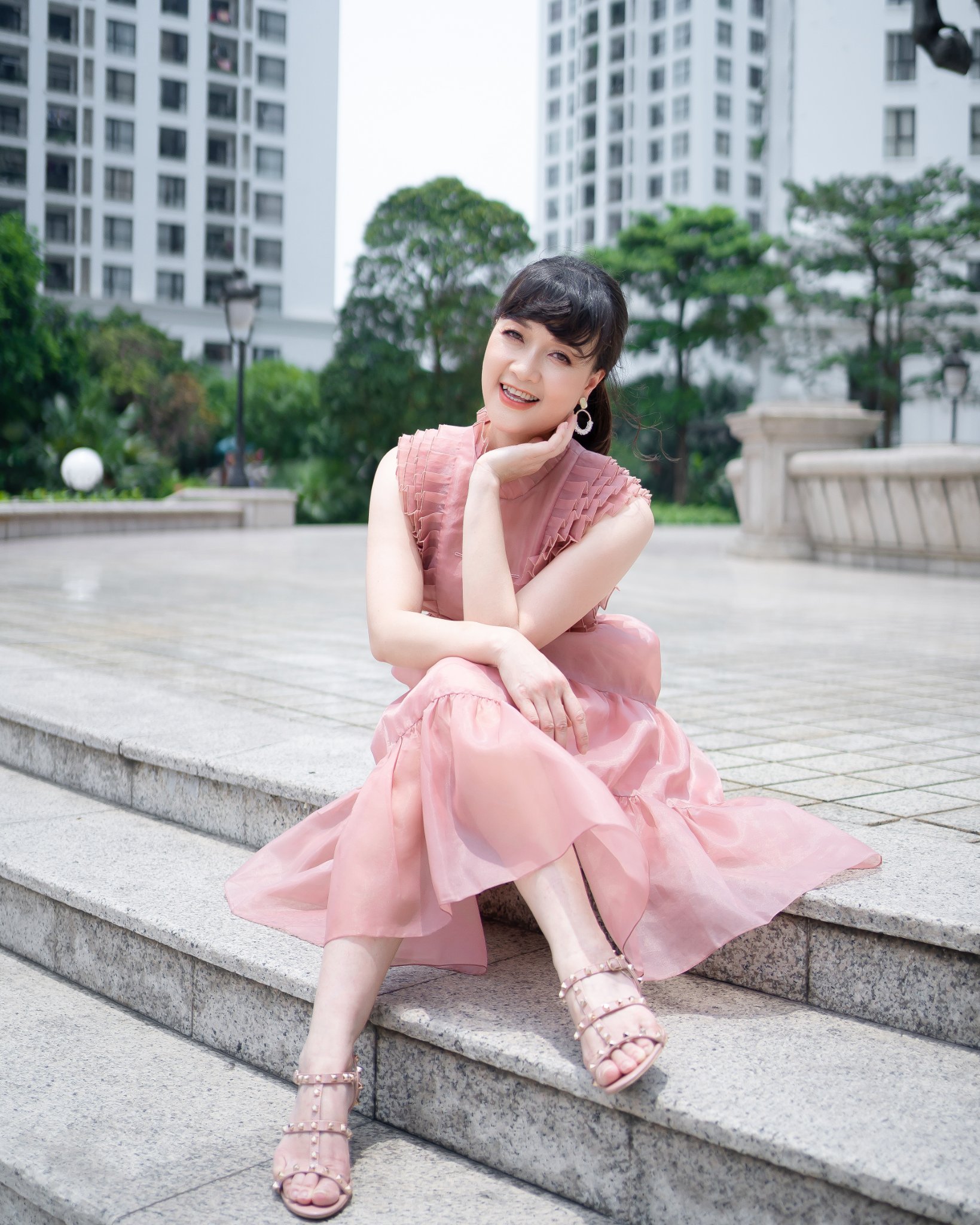 Vân Dung tiết lộ tuổi thơ nghèo khó: 4 người ngủ chung giường, nhà 8m2, ăn khoai trộn cùng cơm - Ảnh 4