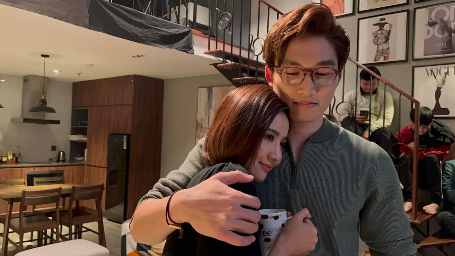 Huyền Lizzie khen Đình Tú ga lăng, dễ thương nhưng chỉ là chị em thân thiết - Ảnh 1