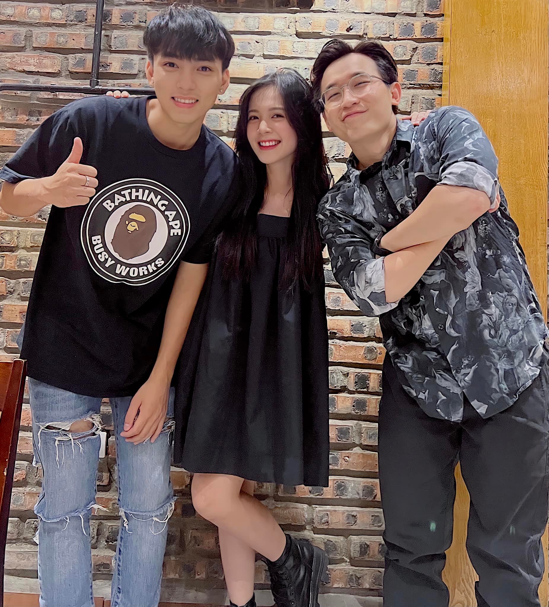 Nhan sắc ngọt ngào, quyến rũ của hot girl cao 1m53 đóng 