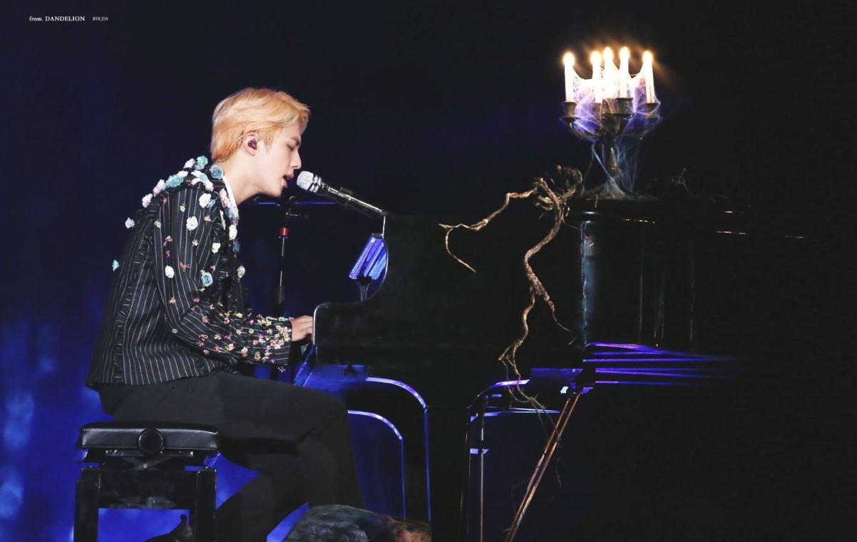 Jin là ai? Anh cả BTS sở hữu gương mặt 