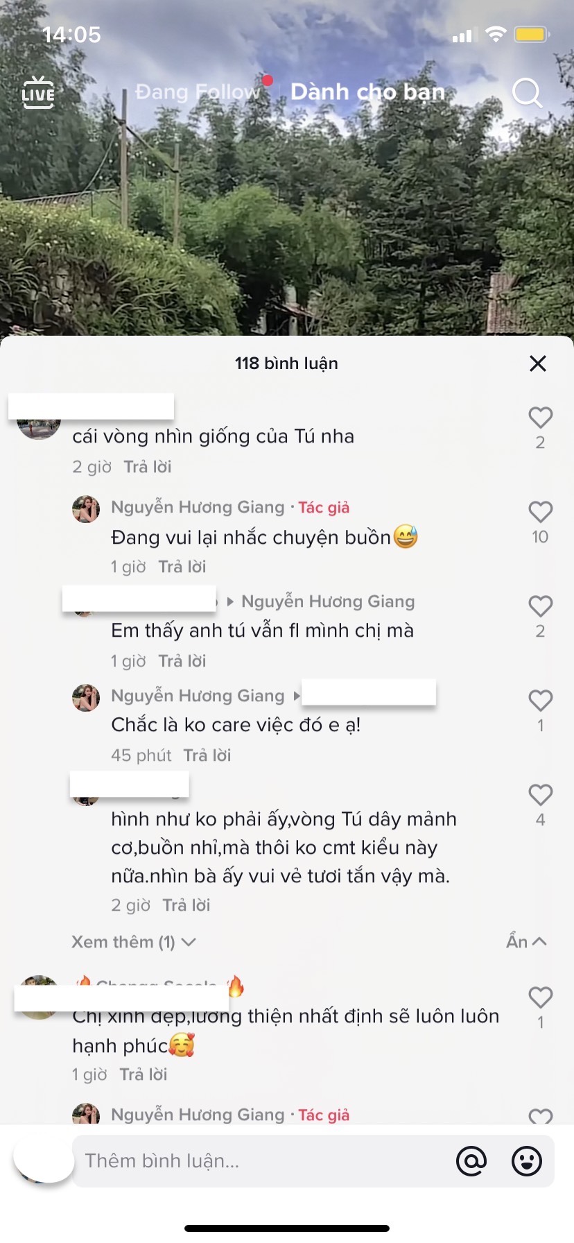 Đình Tú đăng ảnh nắm tay người lạ, Hương Giang cũng tung clip chạy đến bên trai lạ - Ảnh 3