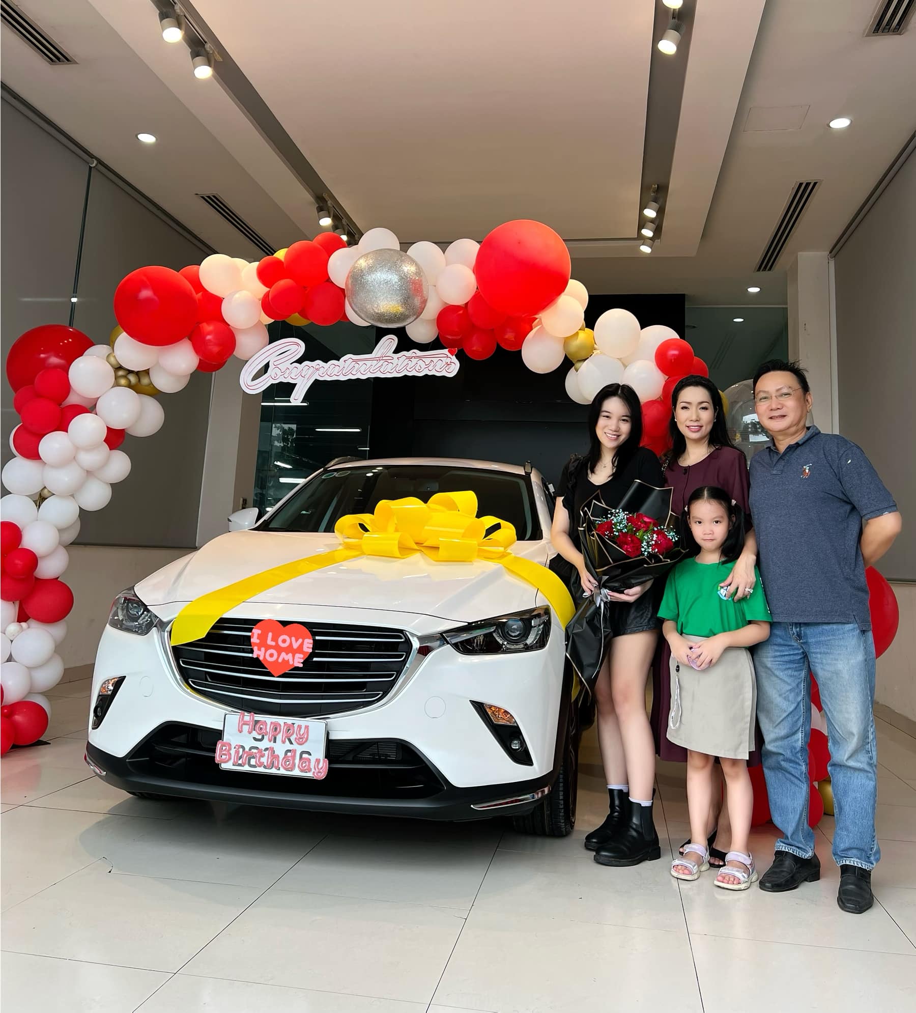 Con gái Trịnh Kim Chi - Ảnh 2