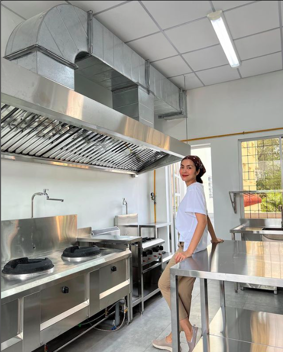 Ông xã Tăng Thanh Hà tặng vợ món quà 