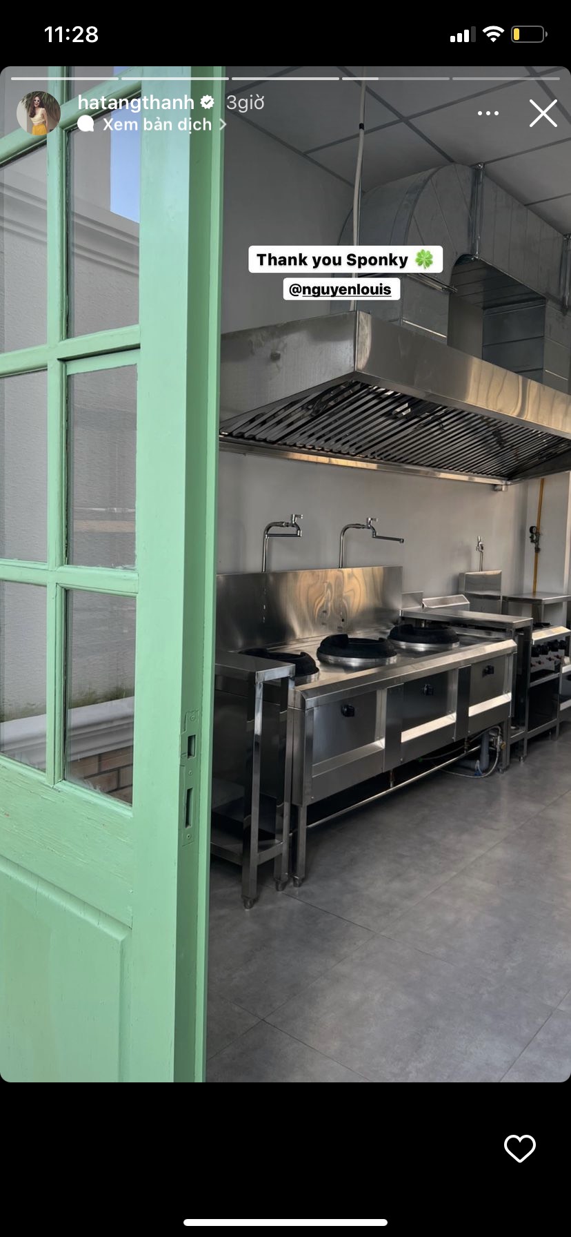 Ông xã Tăng Thanh Hà tặng vợ món quà 