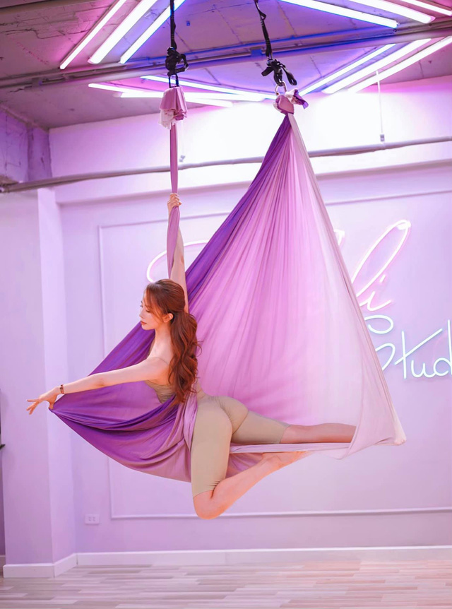 Quỳnh Nga nhảy nhót khoe trọn thân hình nuột nà, cơ bụng săn chắc - Ảnh 5