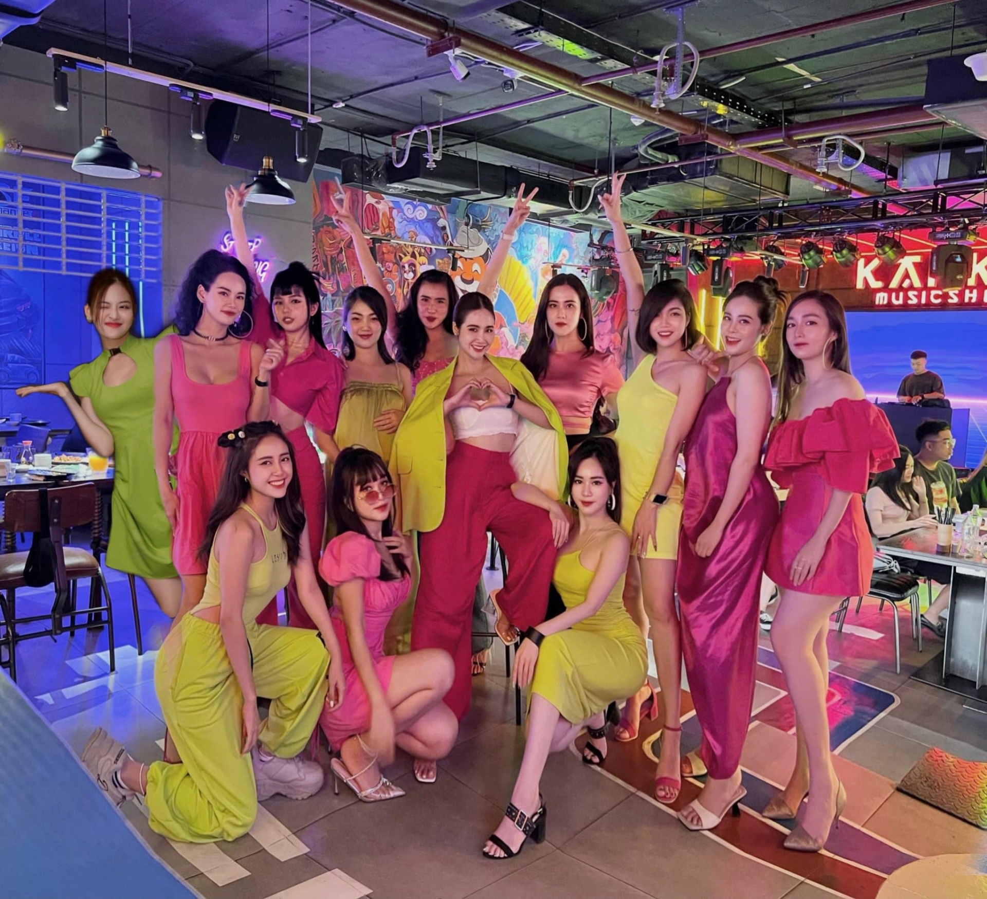 Tin Giải Trí 29/6: - Ảnh 5