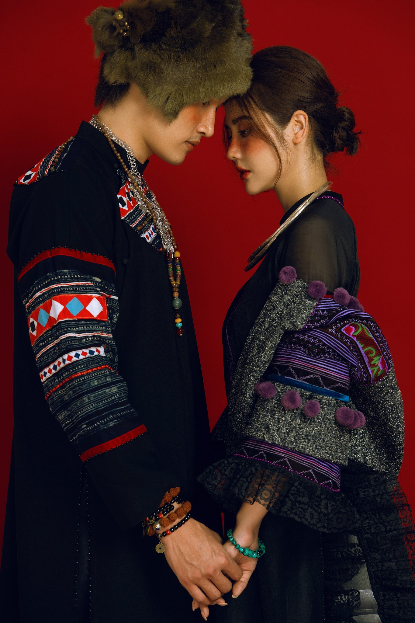 Sau màn cầu hôn lung linh, Đình Tú tung loạt ảnh cưới 