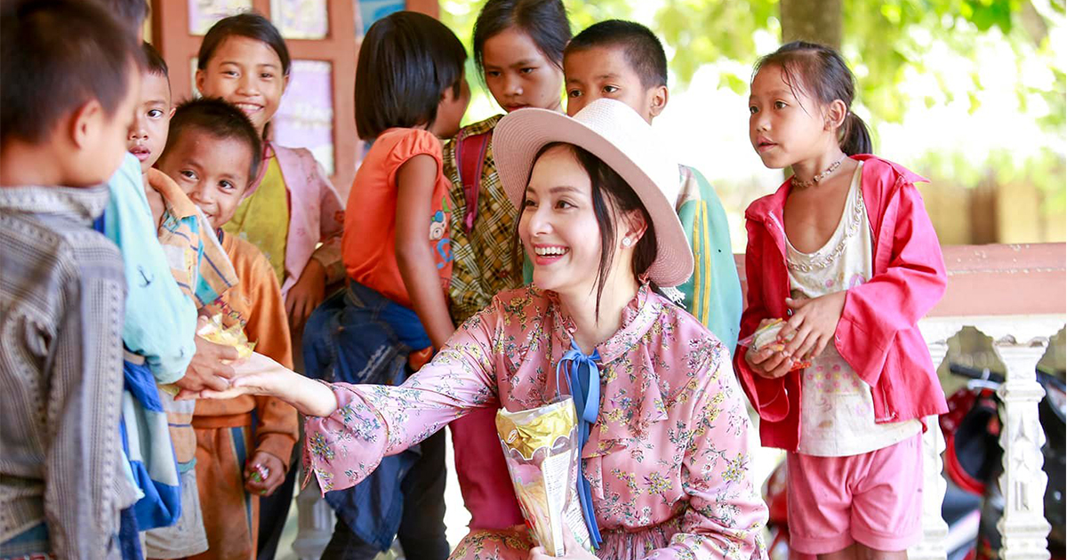 Diễn viên Lan Phương bàn về câu hỏi: Li hôn là gì, tại sao phải li hôn?