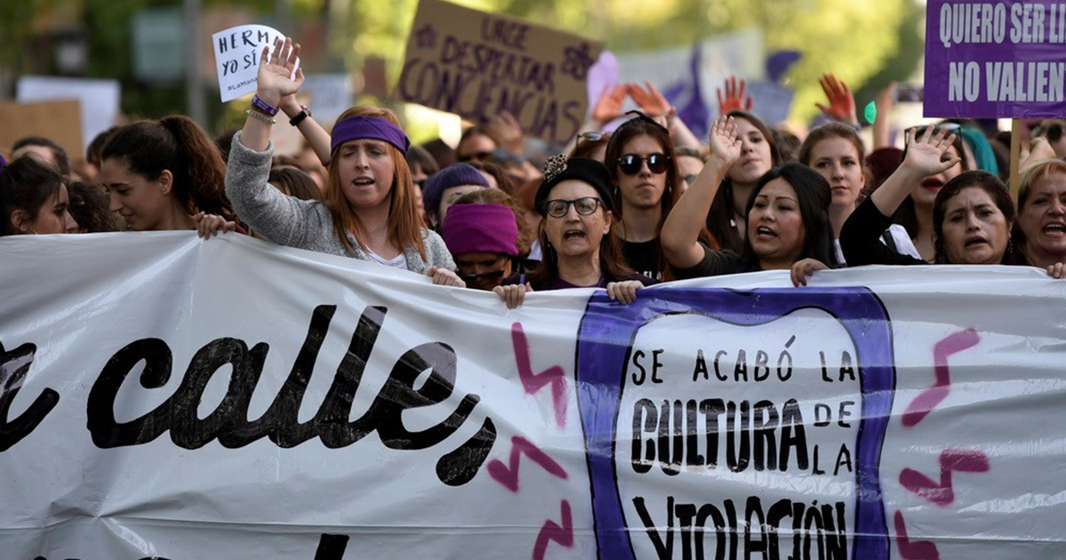 "Yêu" người 17 tuổi ở Tây Ban Nha có bị phạt tù không? 