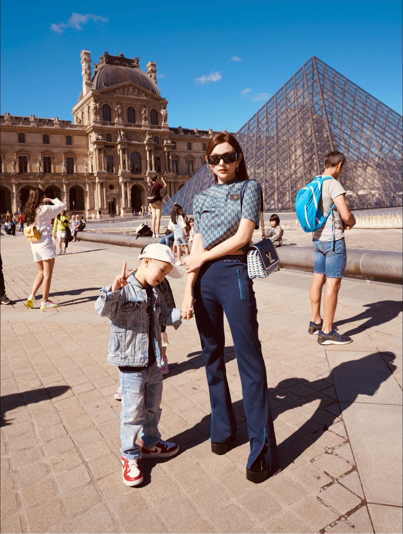 Con trai Huyền Baby: - Ảnh 3