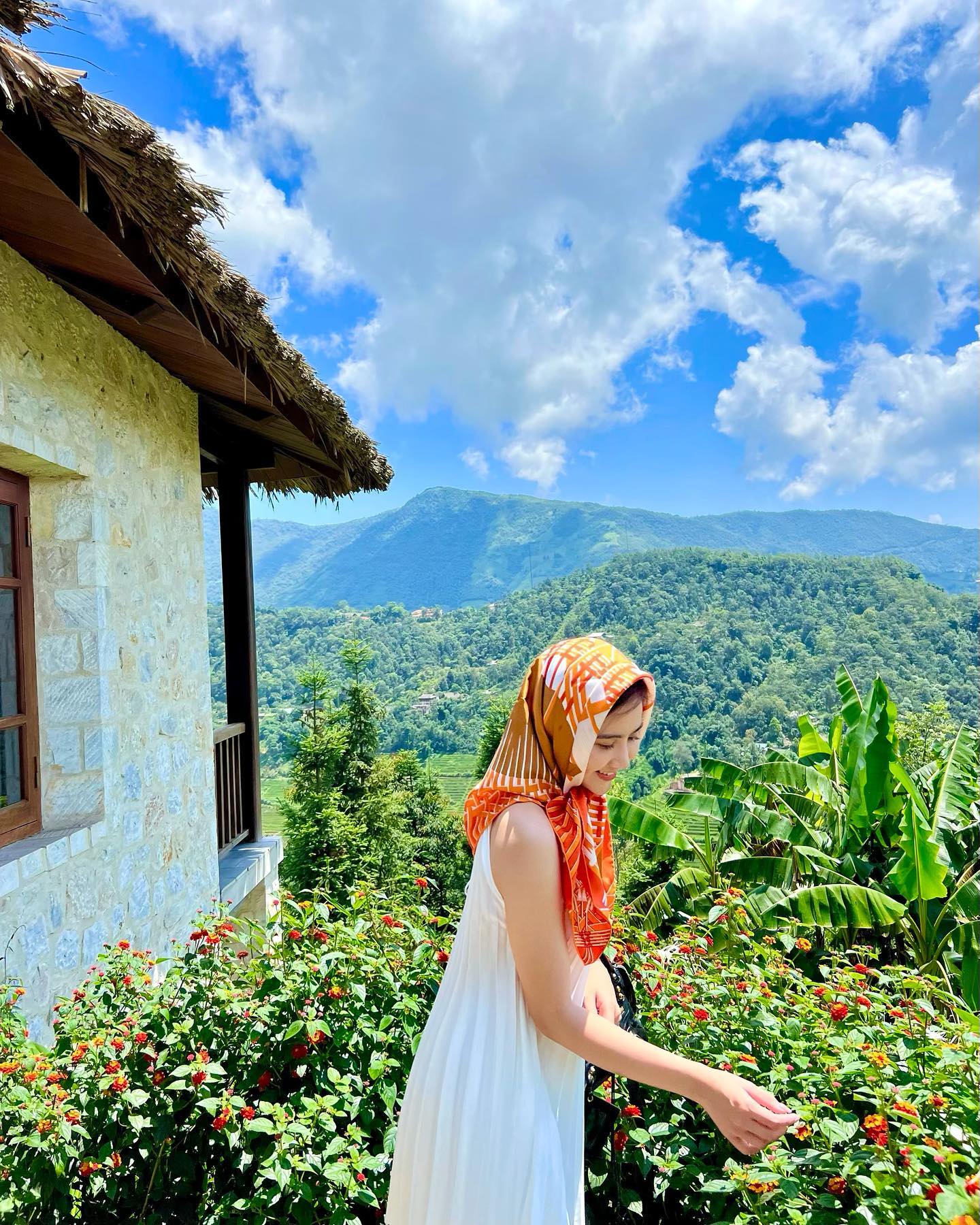 Huyền Lizzie thoải mái đi du lịch giữa ồn ào của bạn diễn, khoe vẻ thướt tha tuổi 32 - Ảnh 5