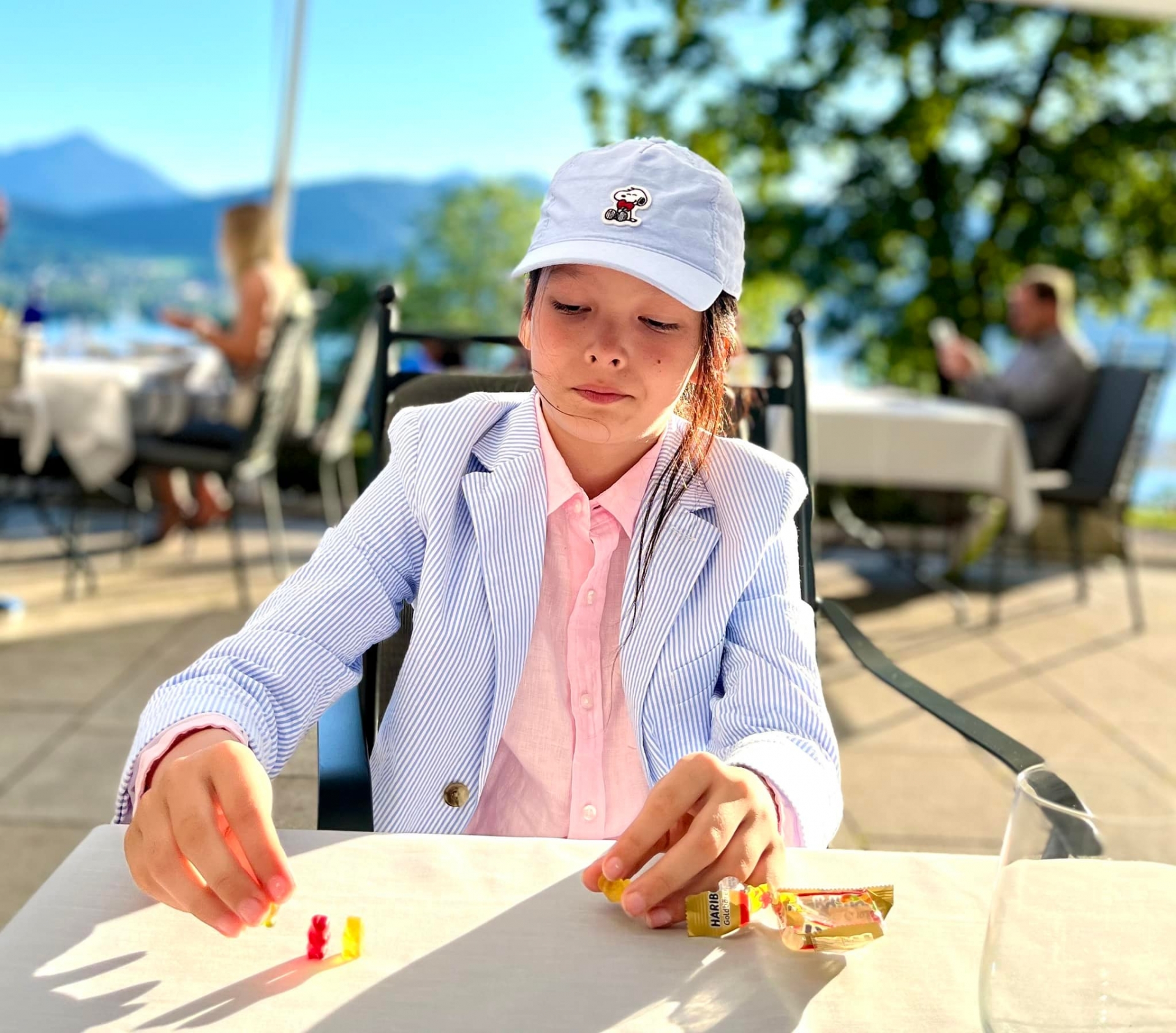 2 con diva Hồng Nhung lớn nhanh như thổi, thành thạo 3 thứ tiếng ở tuổi lên 10 - Ảnh 4