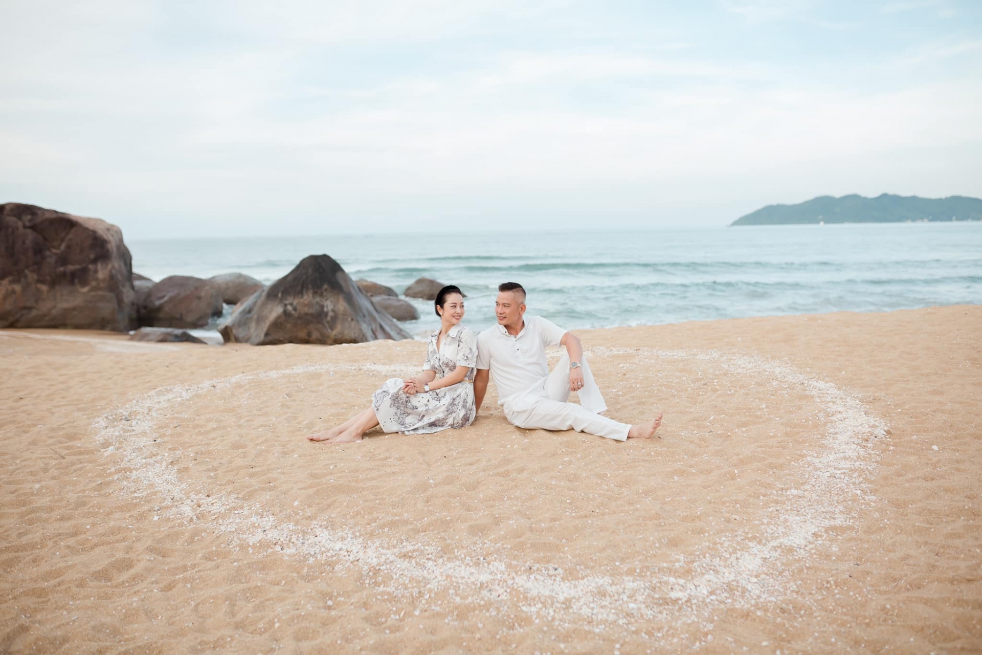 Con trai Jennifer Phạm cao vượt cả mẹ lẫn bố dượng - Ảnh 5