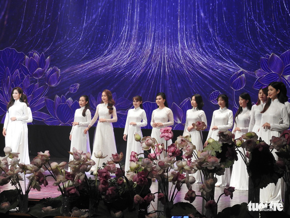 Hoa hậu Áo dài Việt Nam 2022: Chấp nhận thí sinh 45 tuổi, có gia đình,  thể phẫu thuật thẩm mỹ - Ảnh 2